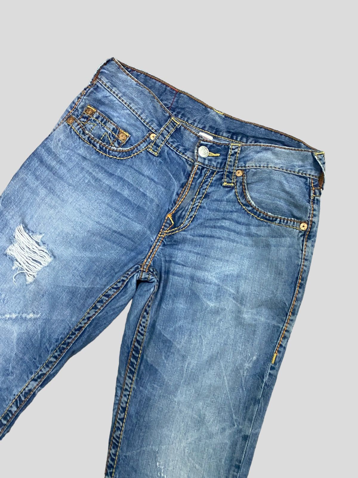 True Religion TRUE RELIGION STRAIGHT SECTION DISTRESSED LIGHTNING DESIGN Size US 31 - 6 Thumbnail