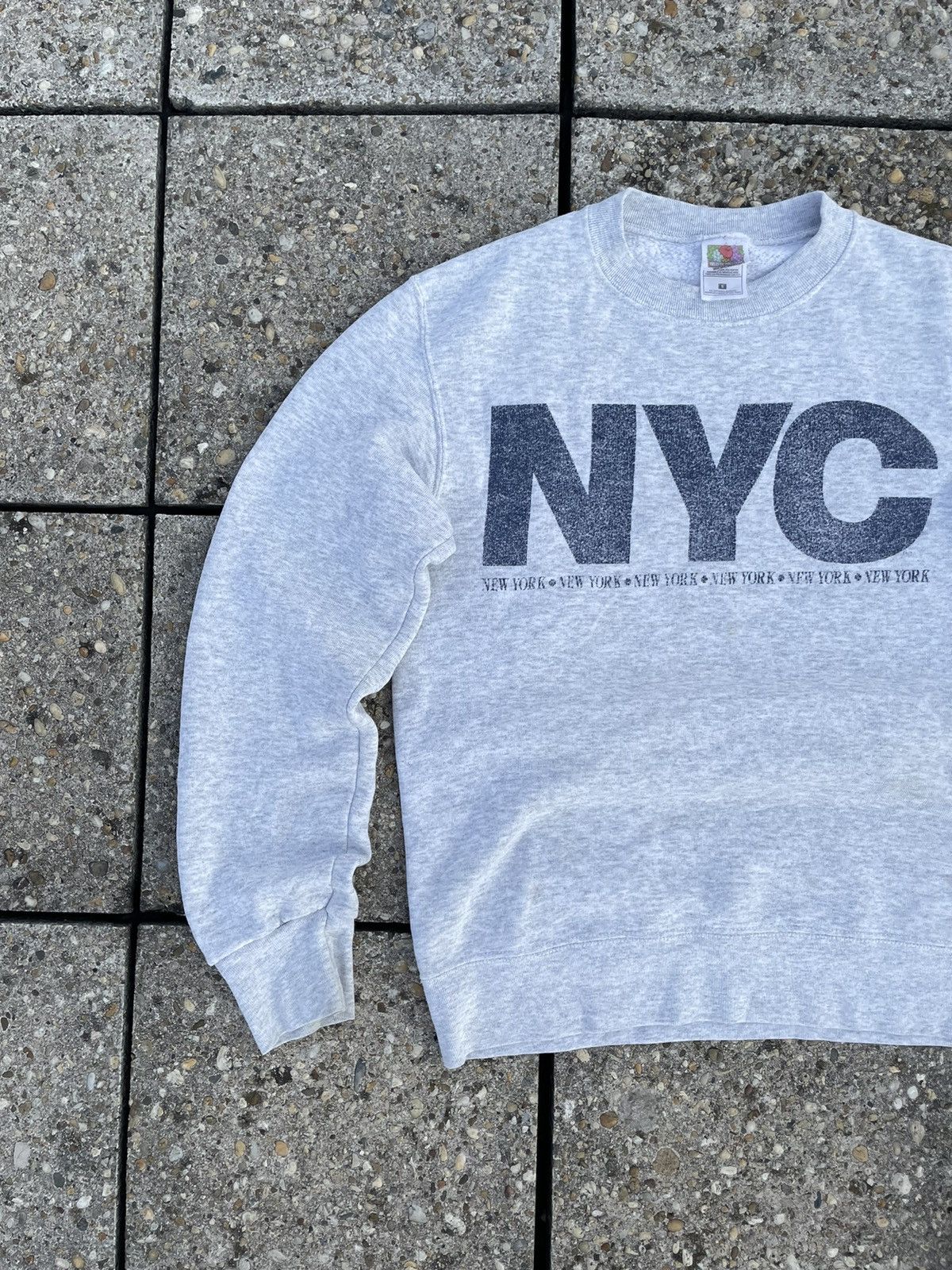 Other Vintage Y2K NYC FOTL Sweatshirt in Grey Size US S / EU 44-46 / 1 - 2 Thumbnail