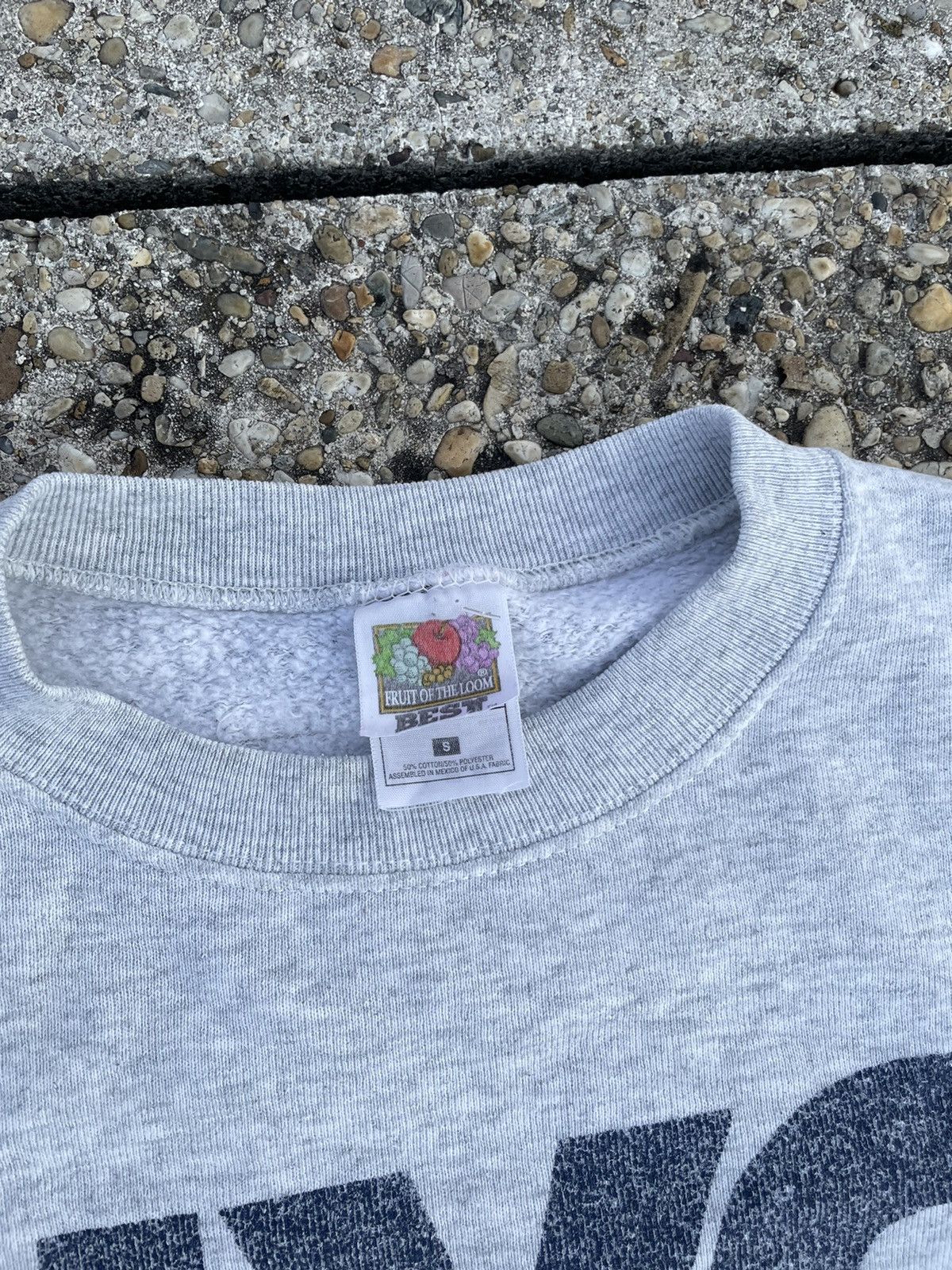 Other Vintage Y2K NYC FOTL Sweatshirt in Grey Size US S / EU 44-46 / 1 - 6 Thumbnail