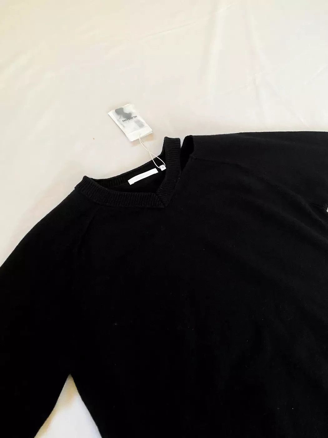 Helmut Lang ⚡️QUICK SALE⚡️ Helmut Lang Black Slash V-neck Knit Size US XXS / EU 40 - 3 Thumbnail