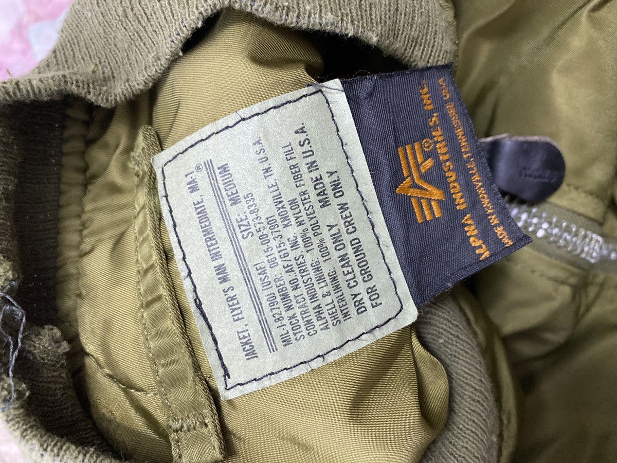 Alpha Industries Vintage Alpha Industries made usa bomber jacket Size US M / EU 48-50 / 2 - 4 Thumbnail