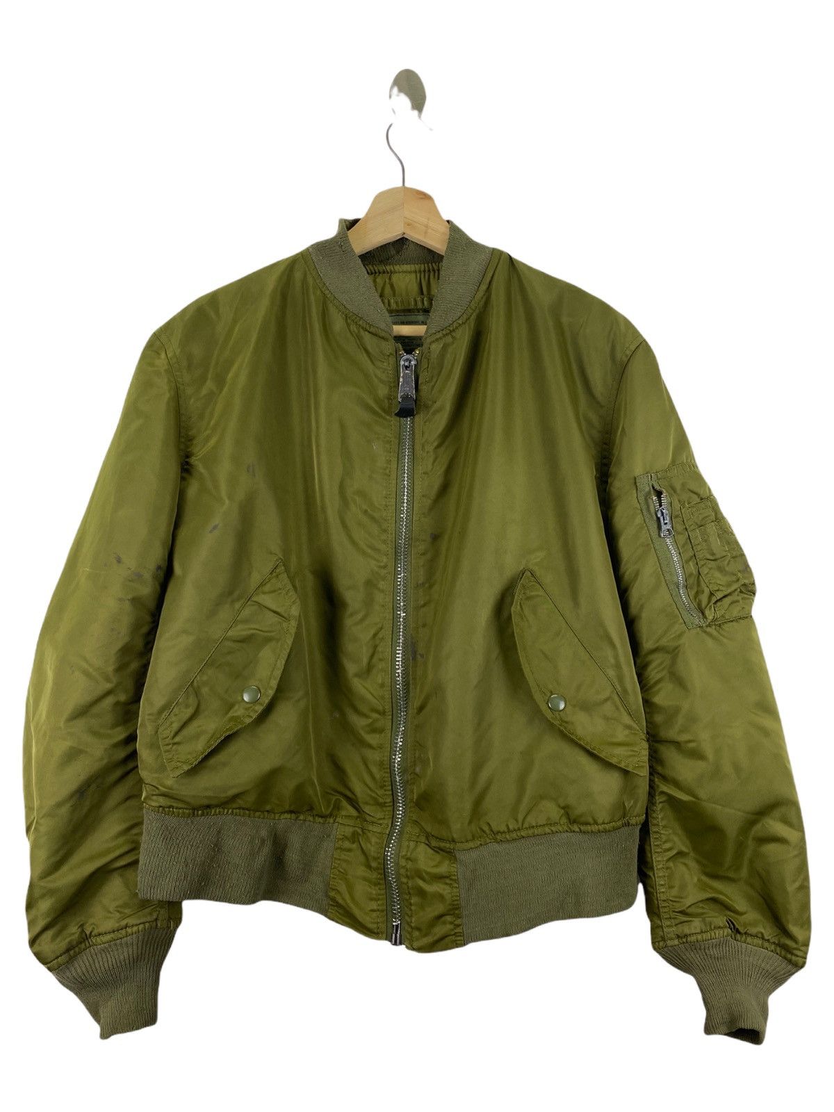 Alpha Industries Vintage Alpha Industries made usa bomber jacket Size US M / EU 48-50 / 2 - 1 Thumbnail