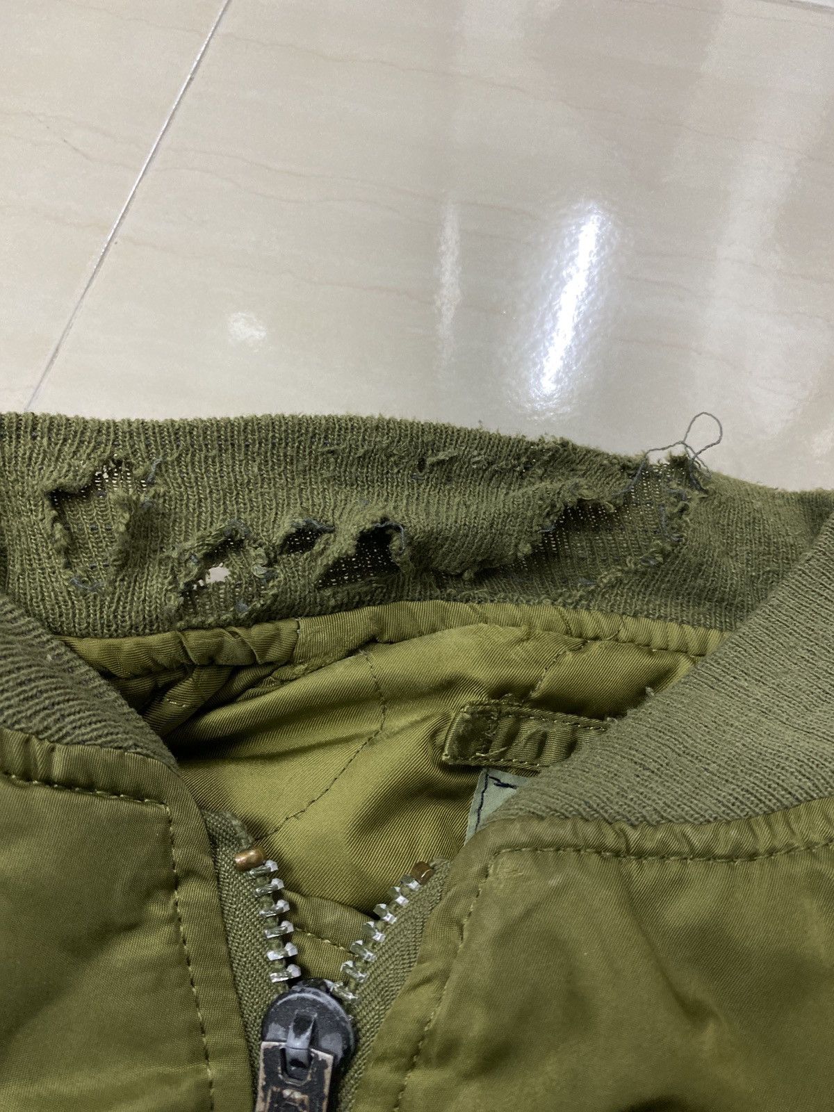 Alpha Industries Vintage Alpha Industries made usa bomber jacket Size US M / EU 48-50 / 2 - 5 Thumbnail