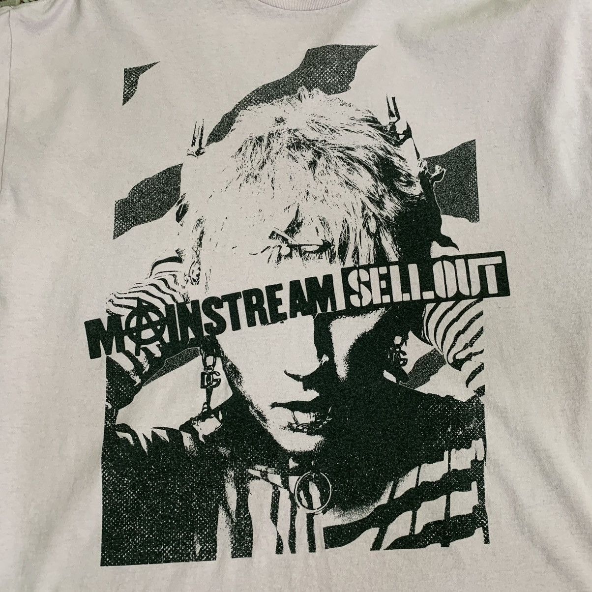 Rap Tees MACHINE GUN KELLY (MAINSTREAM SELLOUT) Size US XL / EU 56 / 4 - 5 Thumbnail