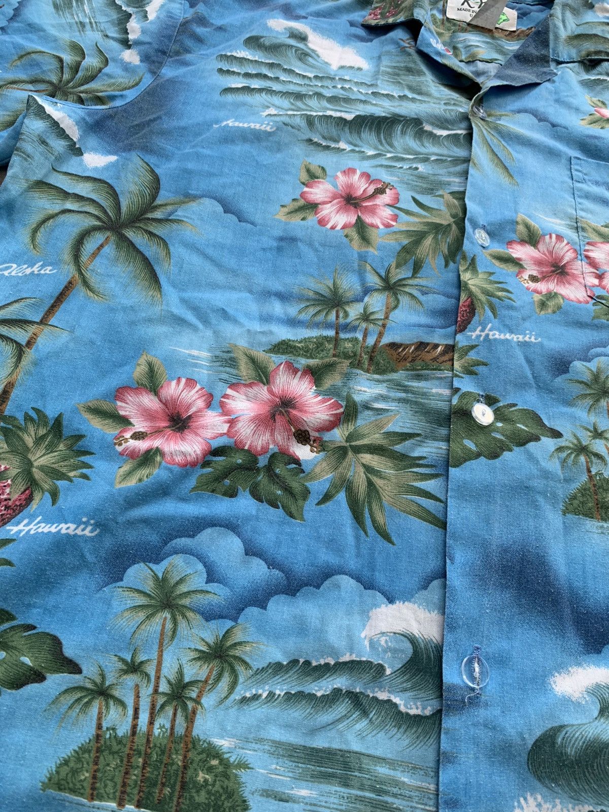 Vintage Vintage Made In Hawaii Full Print Flora Button Up shirt Size US XL / EU 56 / 4 - 3 Thumbnail