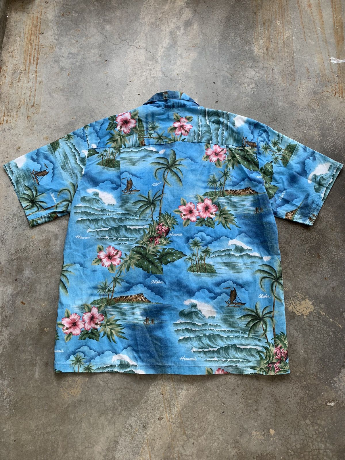 Vintage Vintage Made In Hawaii Full Print Flora Button Up shirt Size US XL / EU 56 / 4 - 2 Thumbnail