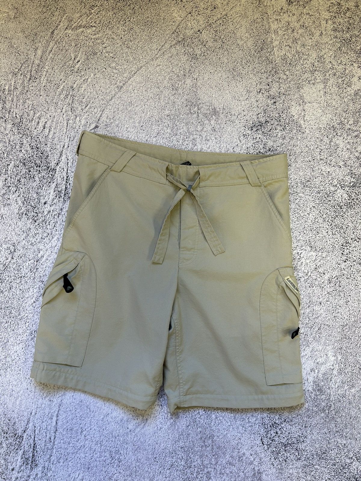 Nike × Vintage Mens Vintage Nike ACG cargo shorts streetwear y2k rare 90s Size US 30 / EU 46 - 2 Thumbnail