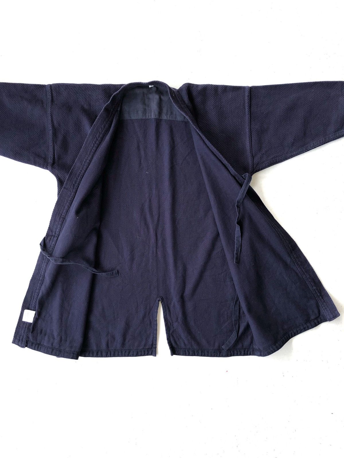 image of Indigo Dye Sashiko Stitches Kendo Samurai Cloth, Men's (Size Medium)