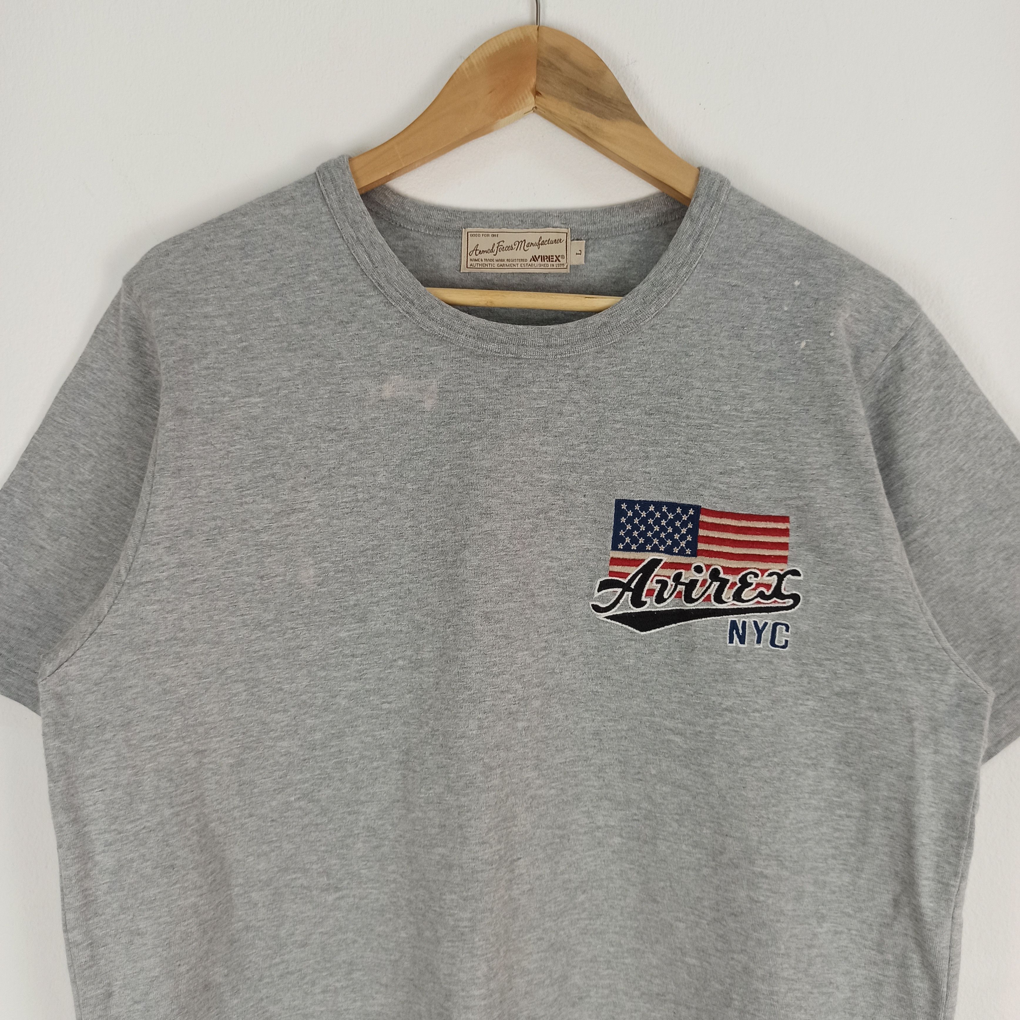 Avirex Rare Avirex NYC Sportswear Embroidered Logo T-shirt Size US L / EU 52-54 / 3 - 2 Thumbnail