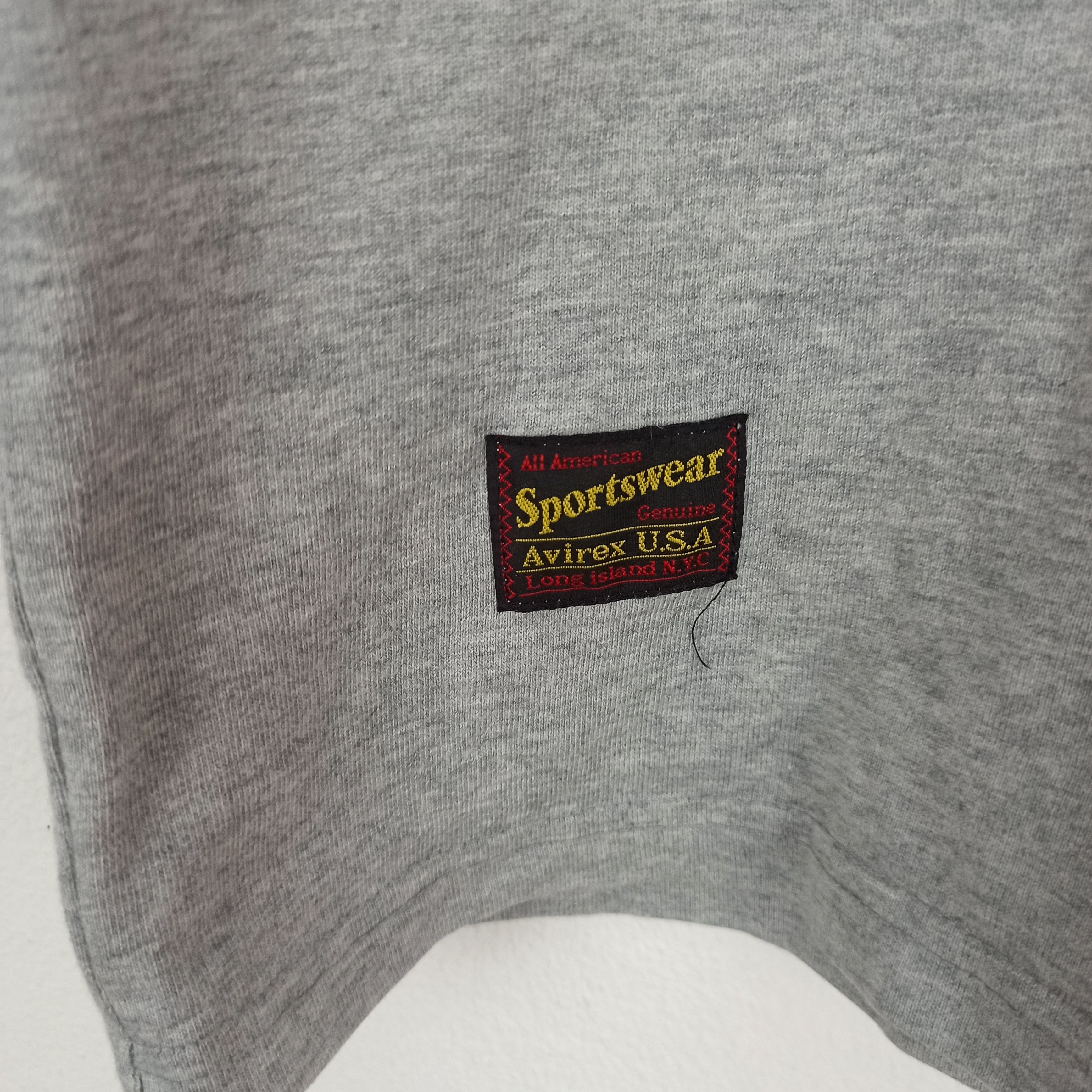 Avirex Rare Avirex NYC Sportswear Embroidered Logo T-shirt Size US L / EU 52-54 / 3 - 7 Thumbnail