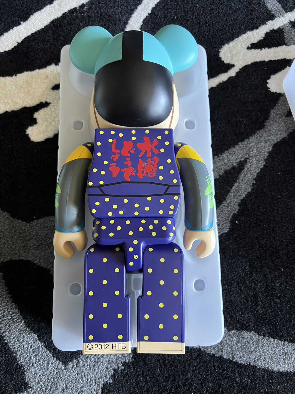 Medicom Toy 2013 bearbrick 400% Fukusuke ‘How about Wednesday’ Size ONE SIZE - 6 Thumbnail