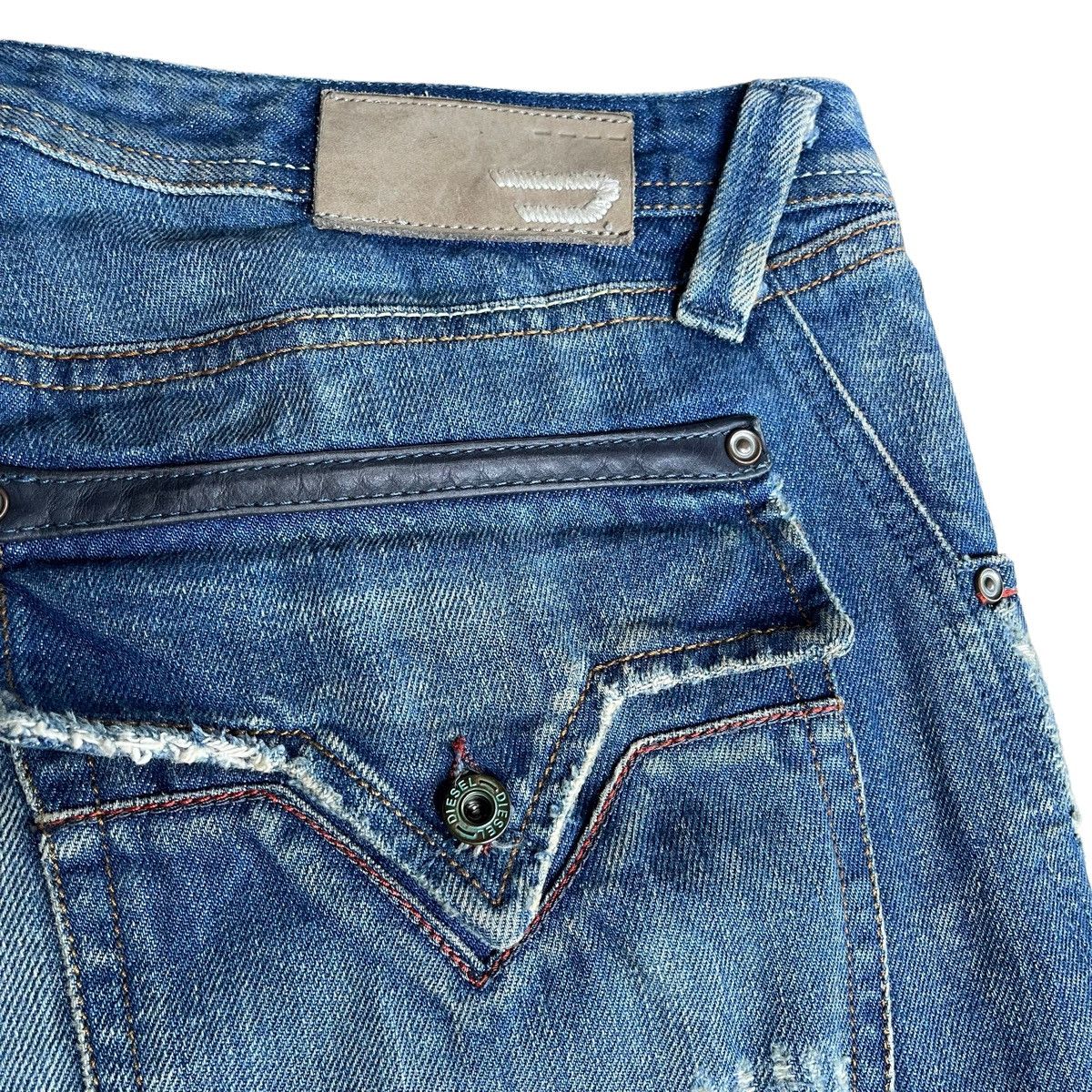 Diesel × Japanese Brand × Vintage Diesel Industry Flare Jeans 32 Size US 32 / EU 48 - 17 Thumbnail