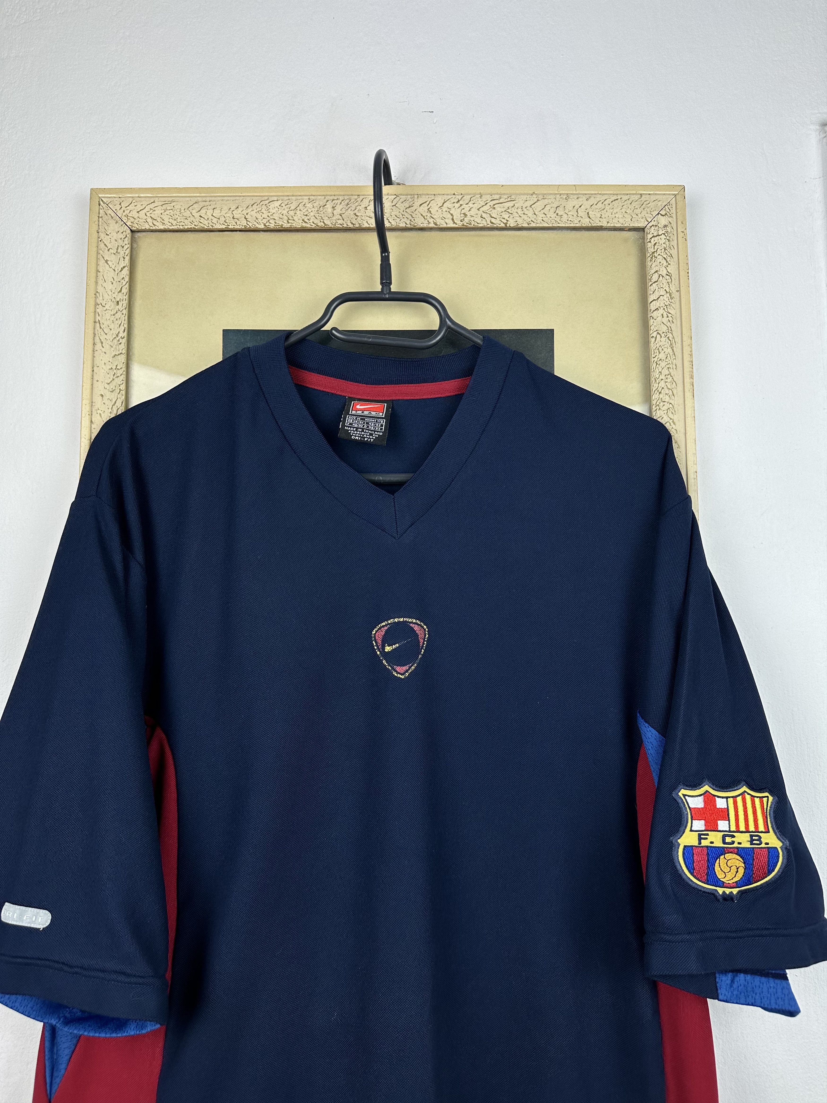 Nike × Vintage Vintage Barcelona Football Soccer Jersey Shirt Train Tee Size US M / EU 48-50 / 2 - 2 Thumbnail