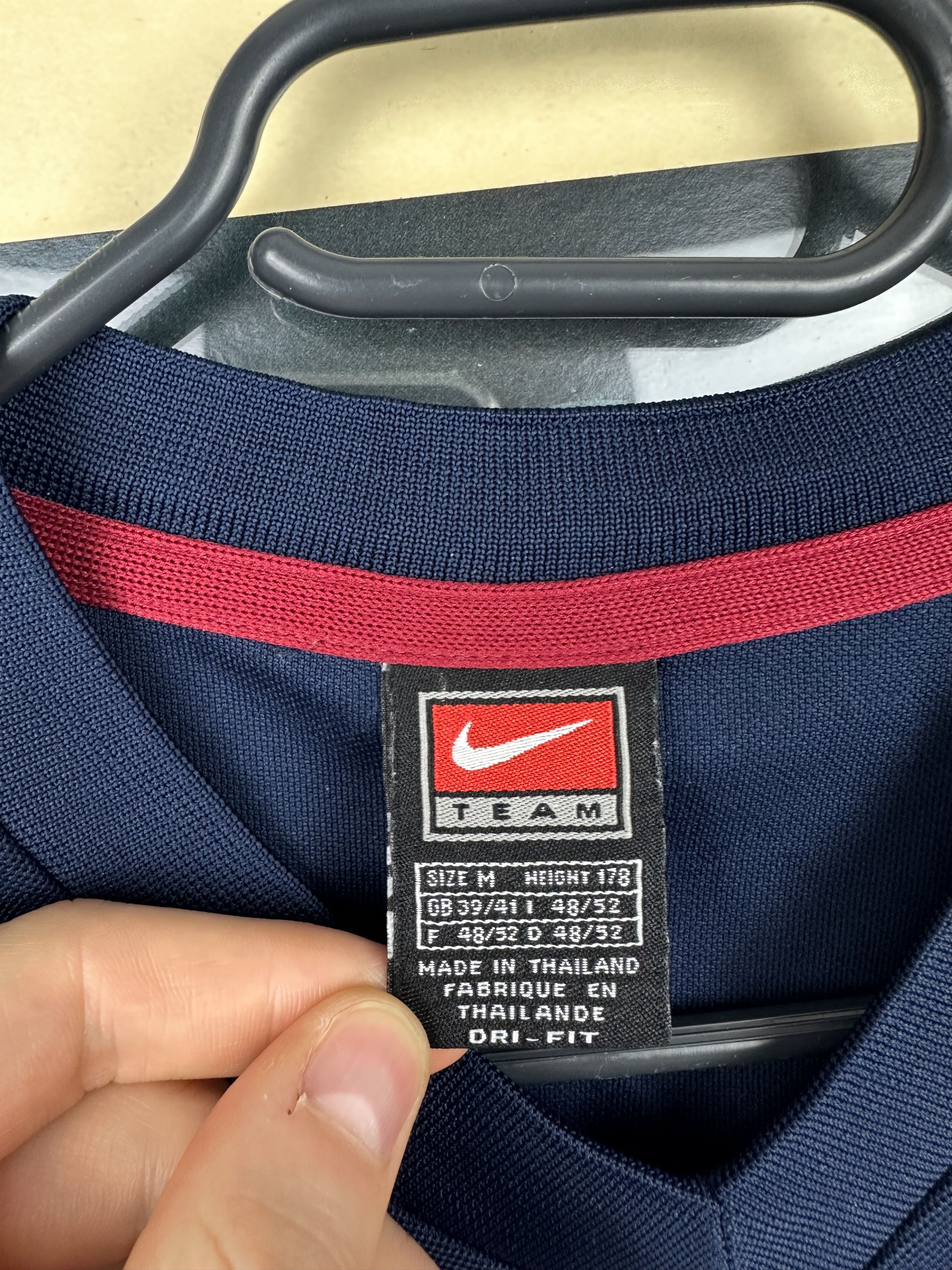 Nike × Vintage Vintage Barcelona Football Soccer Jersey Shirt Train Tee Size US M / EU 48-50 / 2 - 4 Thumbnail