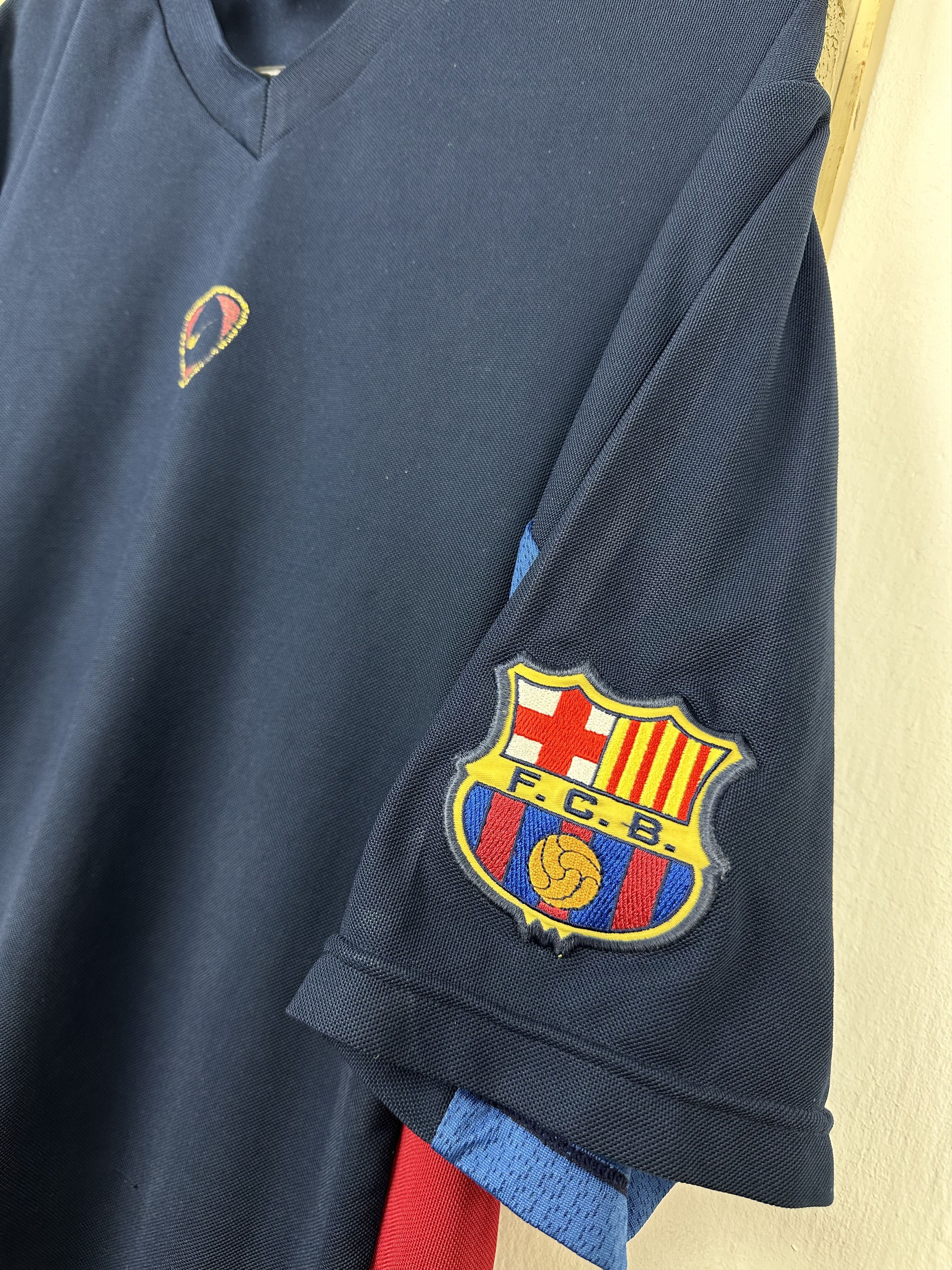 Nike × Vintage Vintage Barcelona Football Soccer Jersey Shirt Train Tee Size US M / EU 48-50 / 2 - 6 Thumbnail