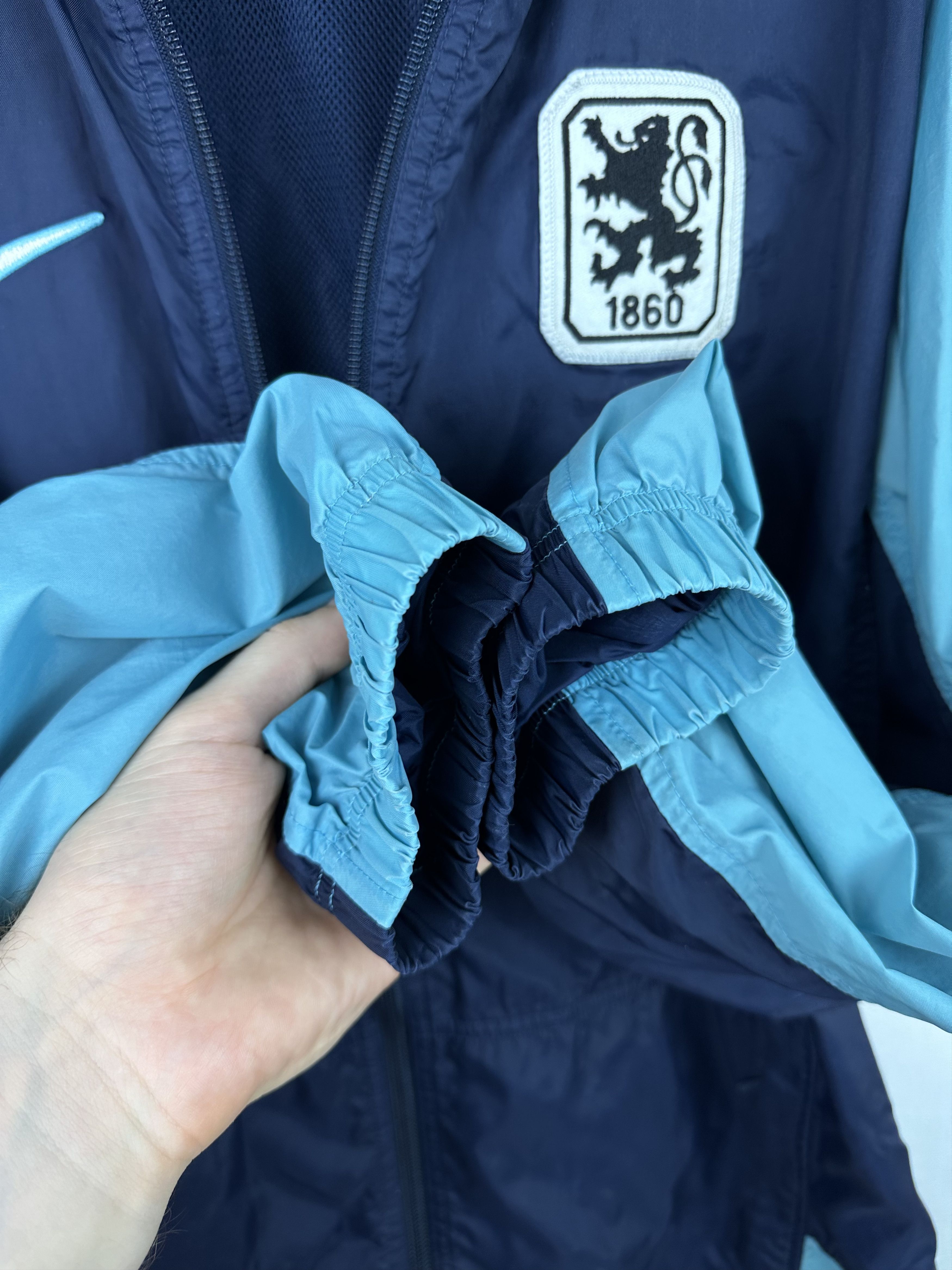 Nike × Vintage Vintage Nike 1860 MUNICH Football Jacket Top Windbreaker Size US L / EU 52-54 / 3 - 14 Thumbnail