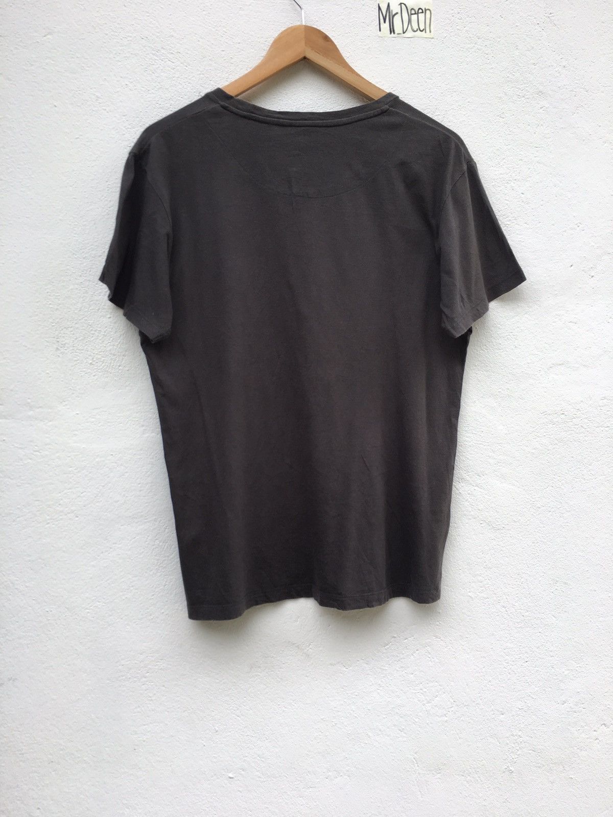 Jean-Michel Basquiat Vintage Jean Michel Basquiat x Uniqlo Tshirt Size US S / EU 44-46 / 1 - 7 Thumbnail