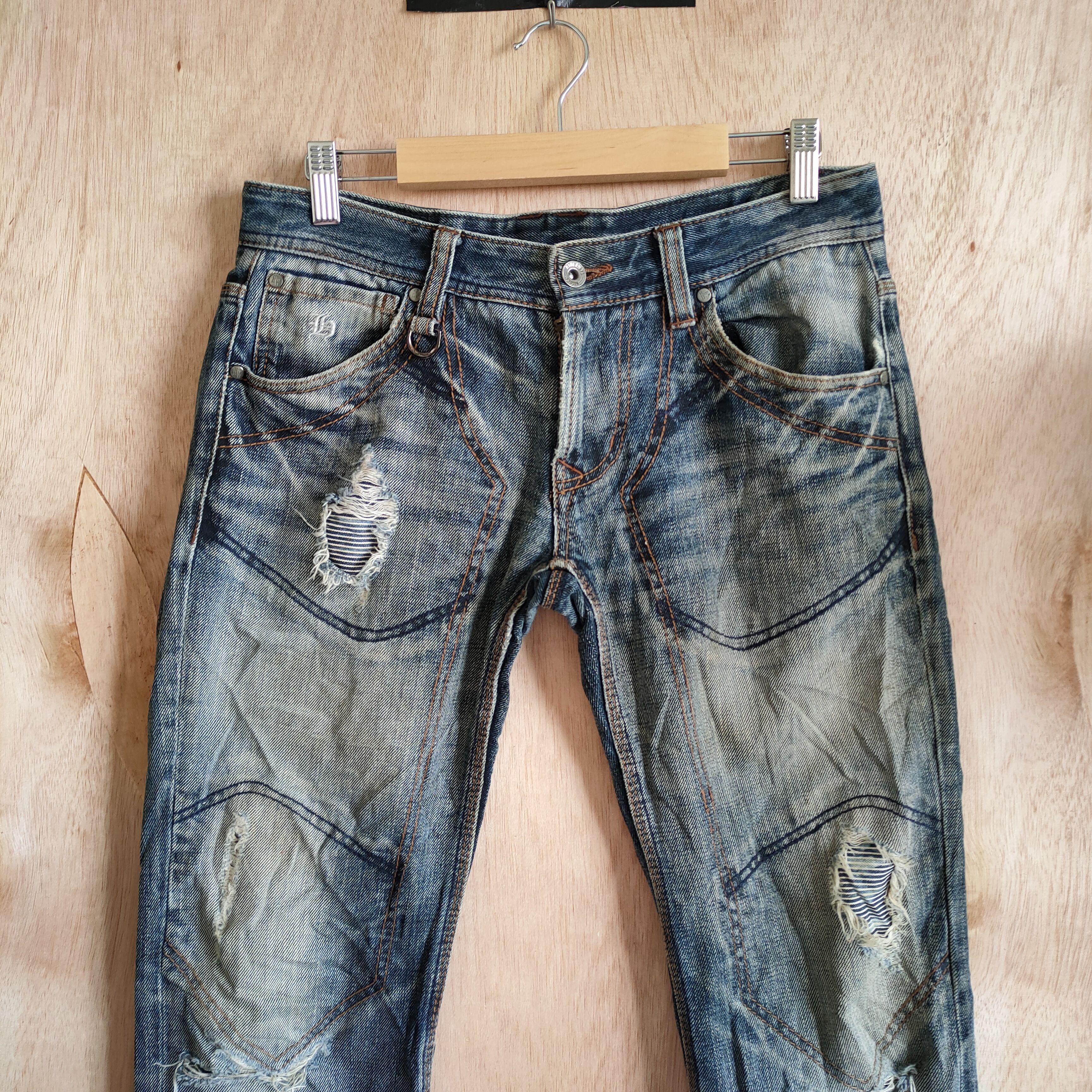 HIDEAWAYS VINTAGE HIDEAWAYS DISTRESSED DOUBLE KNEE STYLE JEANS PANTS Size US 30 / EU 46 - 3 Thumbnail