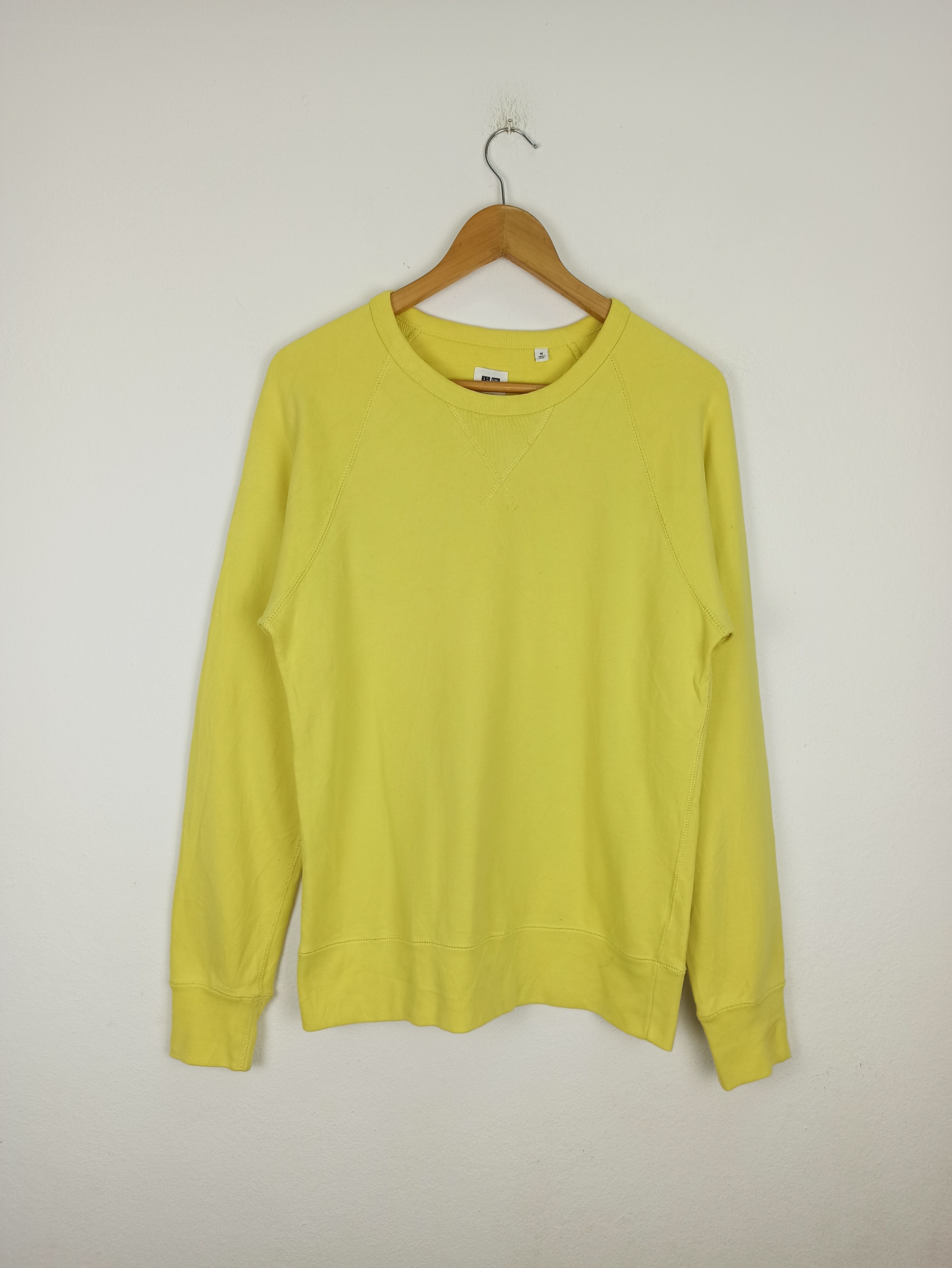 Japanese Brand Uniqlo Plain sweatshirt Crewneck (c38) Size US M / EU 48-50 / 2 - 1 Thumbnail
