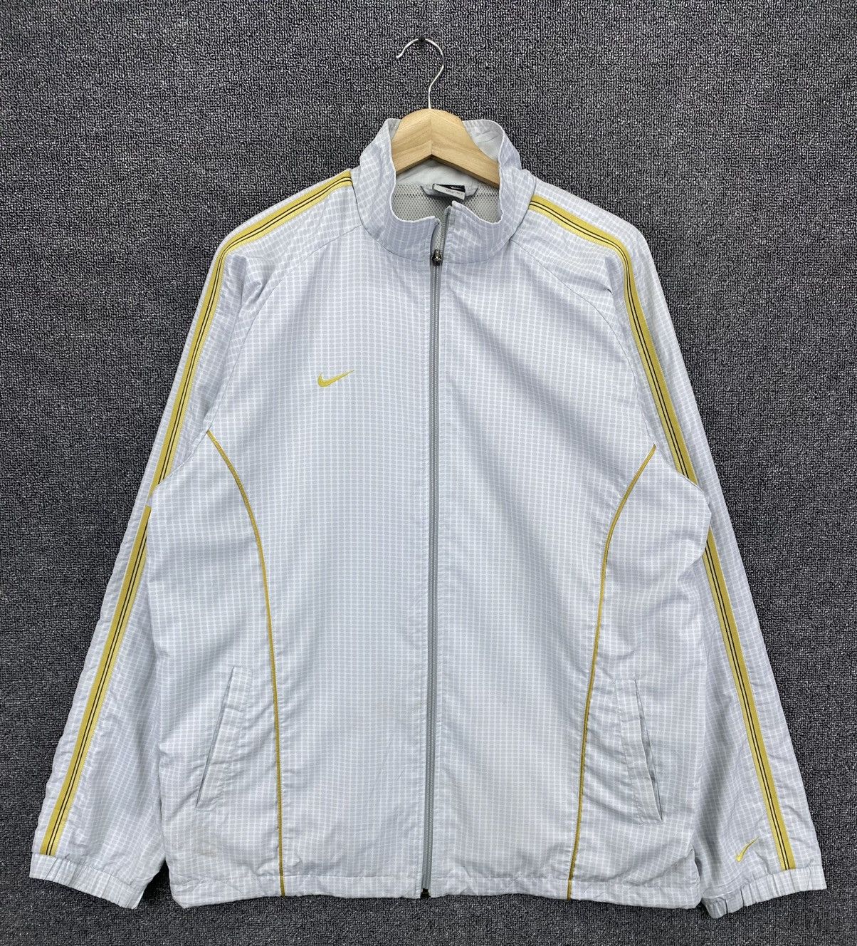 Nike Vintage Nike Checkered Shadow Plaid Light Jacket Size US XL / EU 56 / 4 - 1 Thumbnail