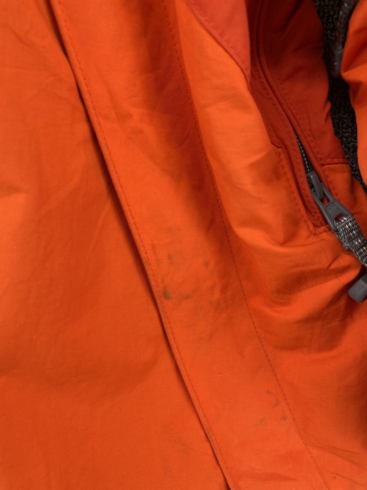 Helly Hansen Vintage Helly Hansen Nice Design Outdoor Hiking Jacket Size US M / EU 48-50 / 2 - 14 Thumbnail