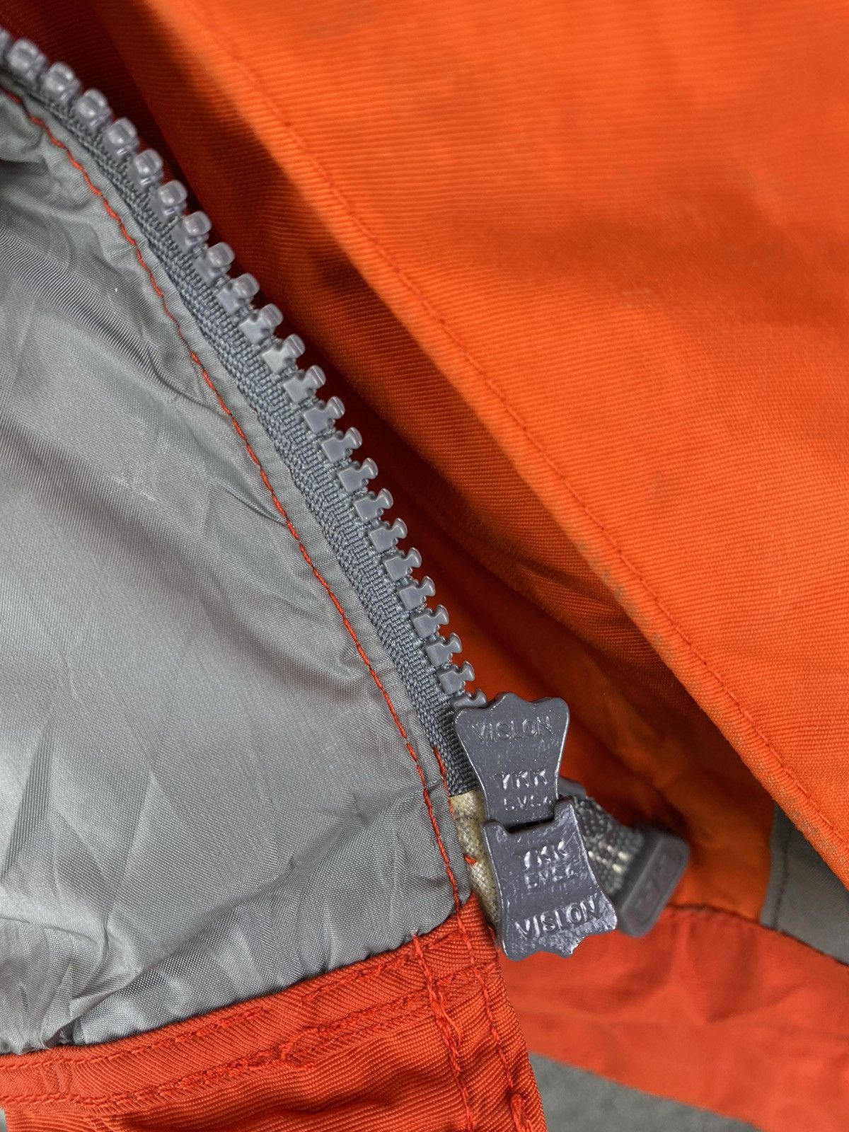 Helly Hansen Vintage Helly Hansen Nice Design Outdoor Hiking Jacket Size US M / EU 48-50 / 2 - 11 Thumbnail