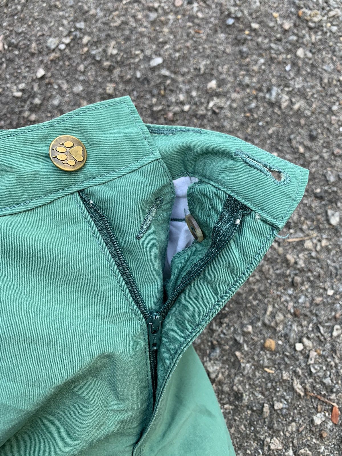 Jack Wolfskin Steals! Jack Wolfskins Short Cargo Style Pants Size US 28 / EU 44 - 10 Thumbnail