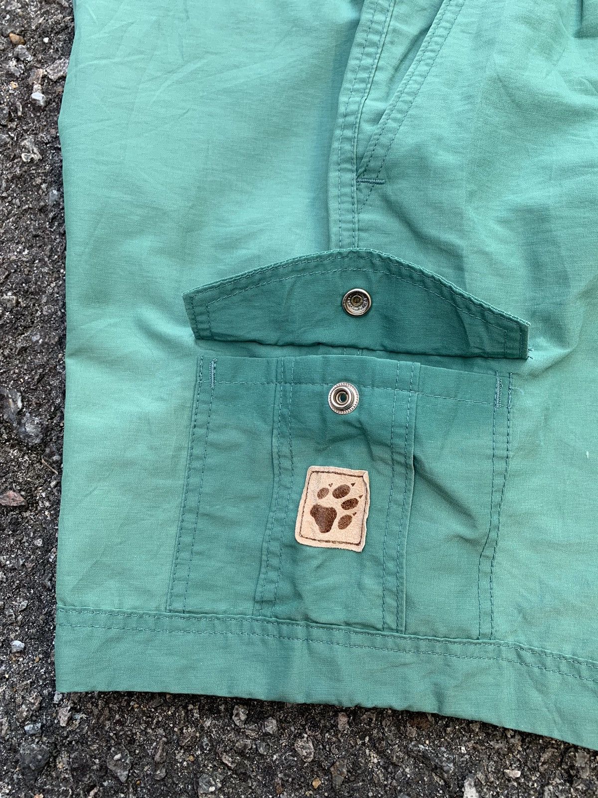 Jack Wolfskin Steals! Jack Wolfskins Short Cargo Style Pants Size US 28 / EU 44 - 4 Thumbnail