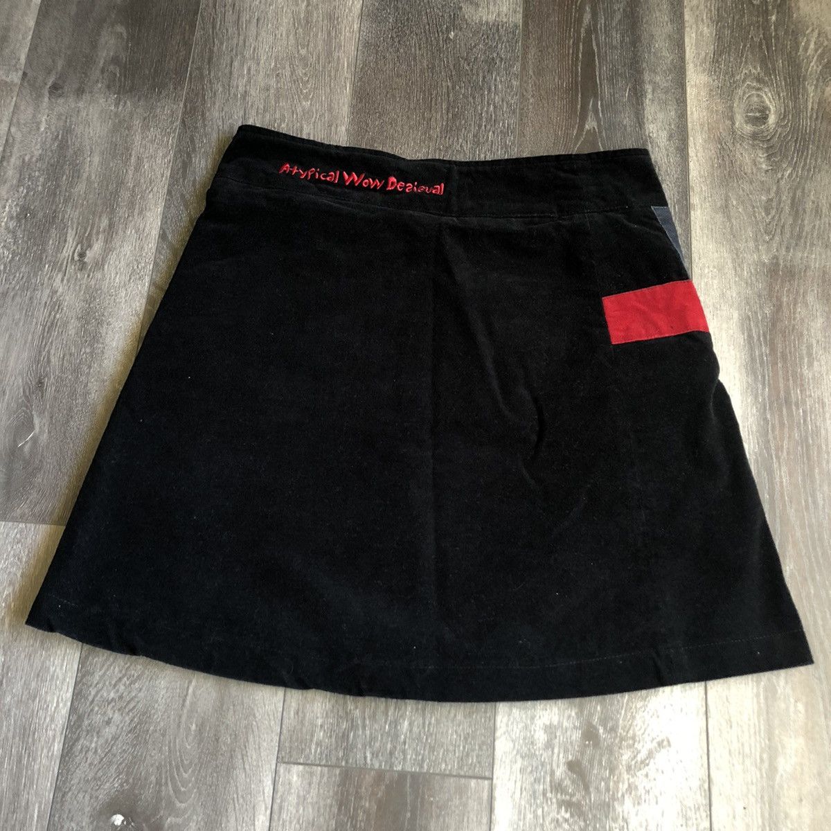 Desigual Vintage Desigual Atypical Wow Velvet Gothic MultiLogo Skirt Size 26" / US 2 / IT 38 - 5 Thumbnail