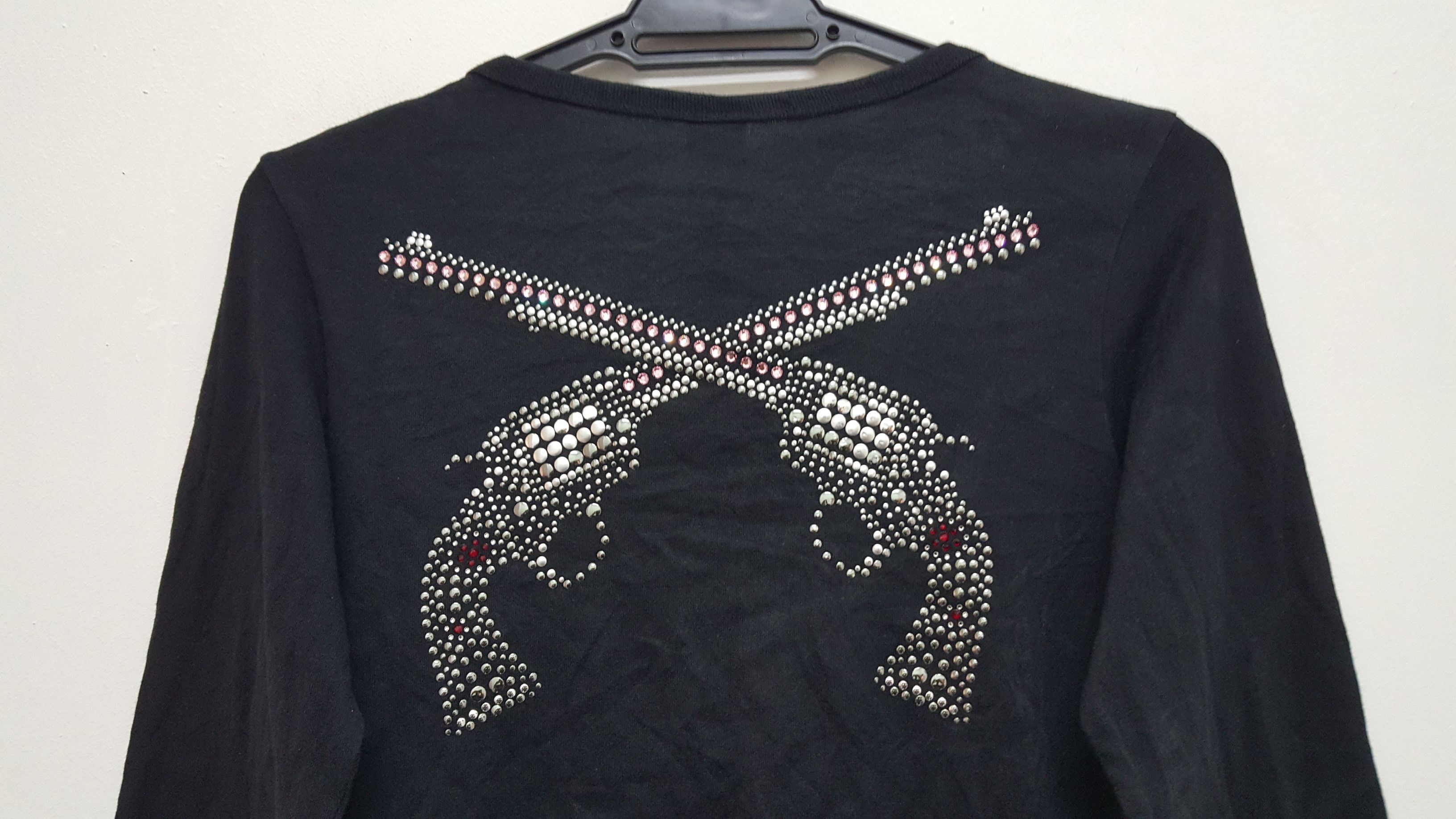 Roar GRAIL 🔥 CROSS GUN SWAROVSKI REBEL GLAM TEE Size XS / US 0-2 / IT 36-38 - 11 Thumbnail