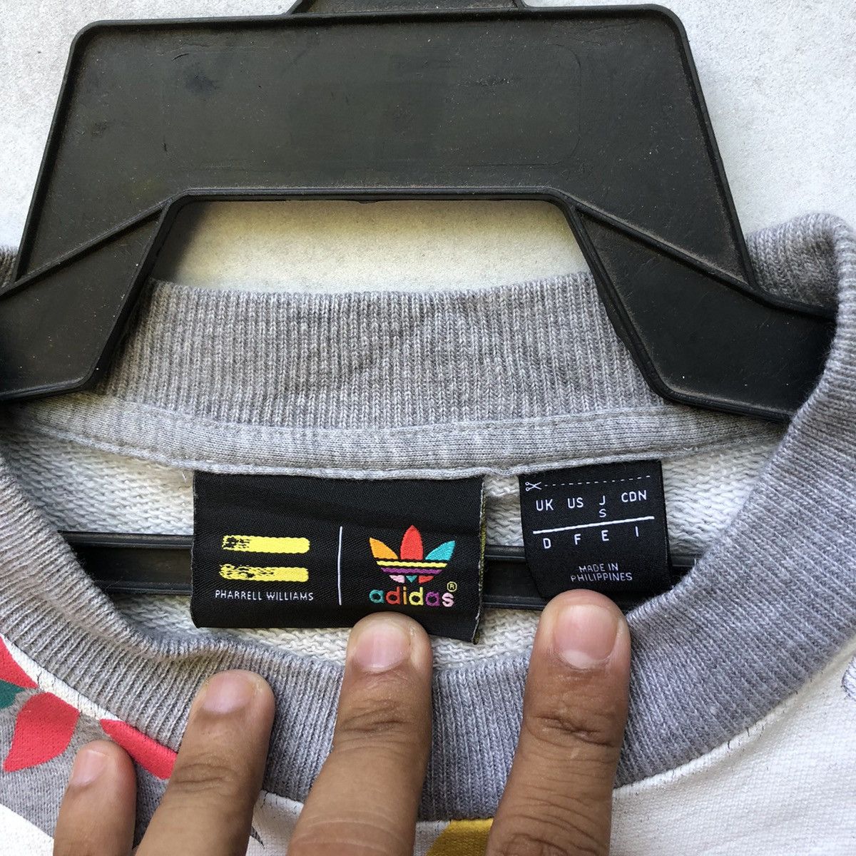 Adidas Adidas X Pharrell Williams Crewneck Size US S / EU 44-46 / 1 - 5 Thumbnail