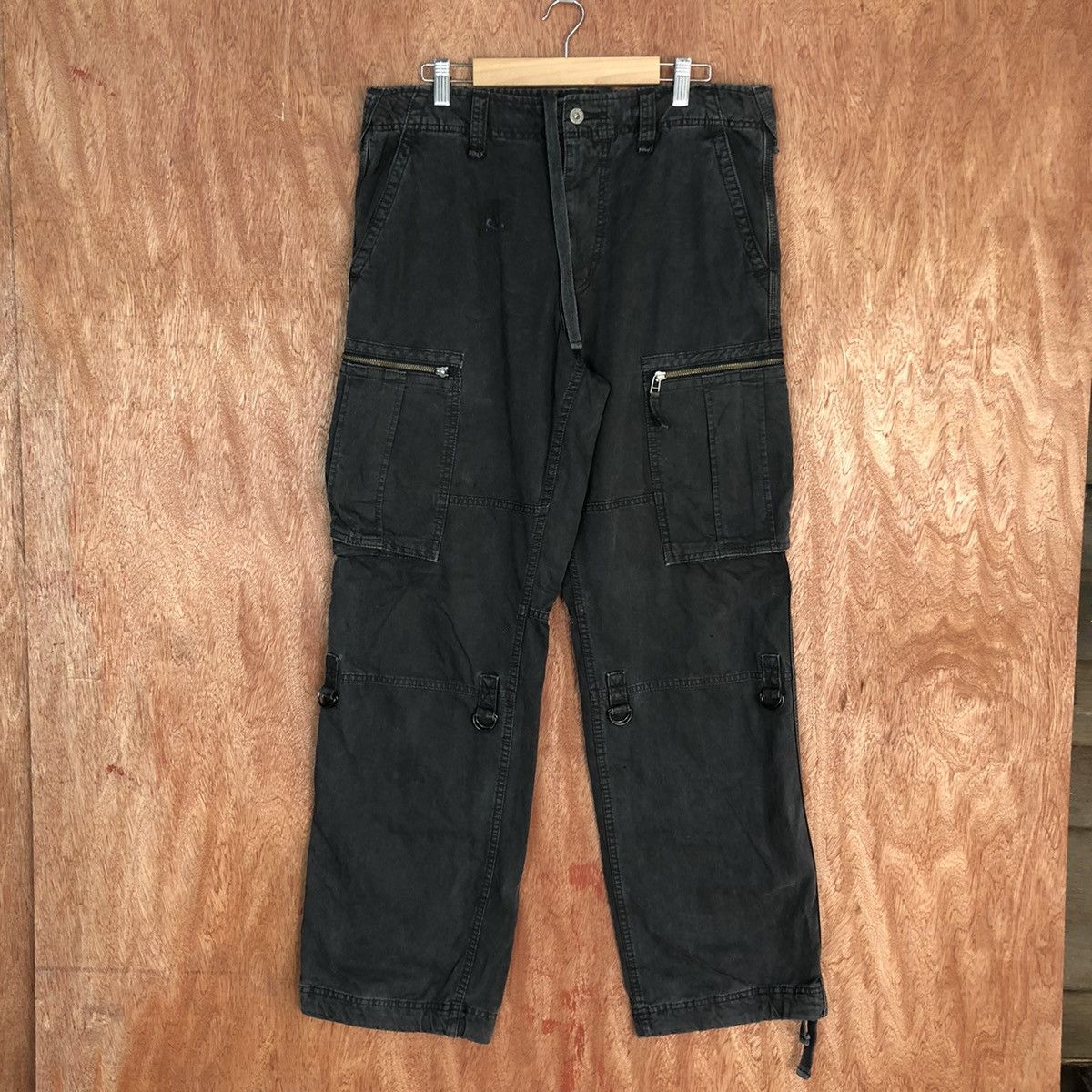 image of Dl Uniqlo Black Japan Utility Multipocket Cargo Pants C929, Men's (Size 33)