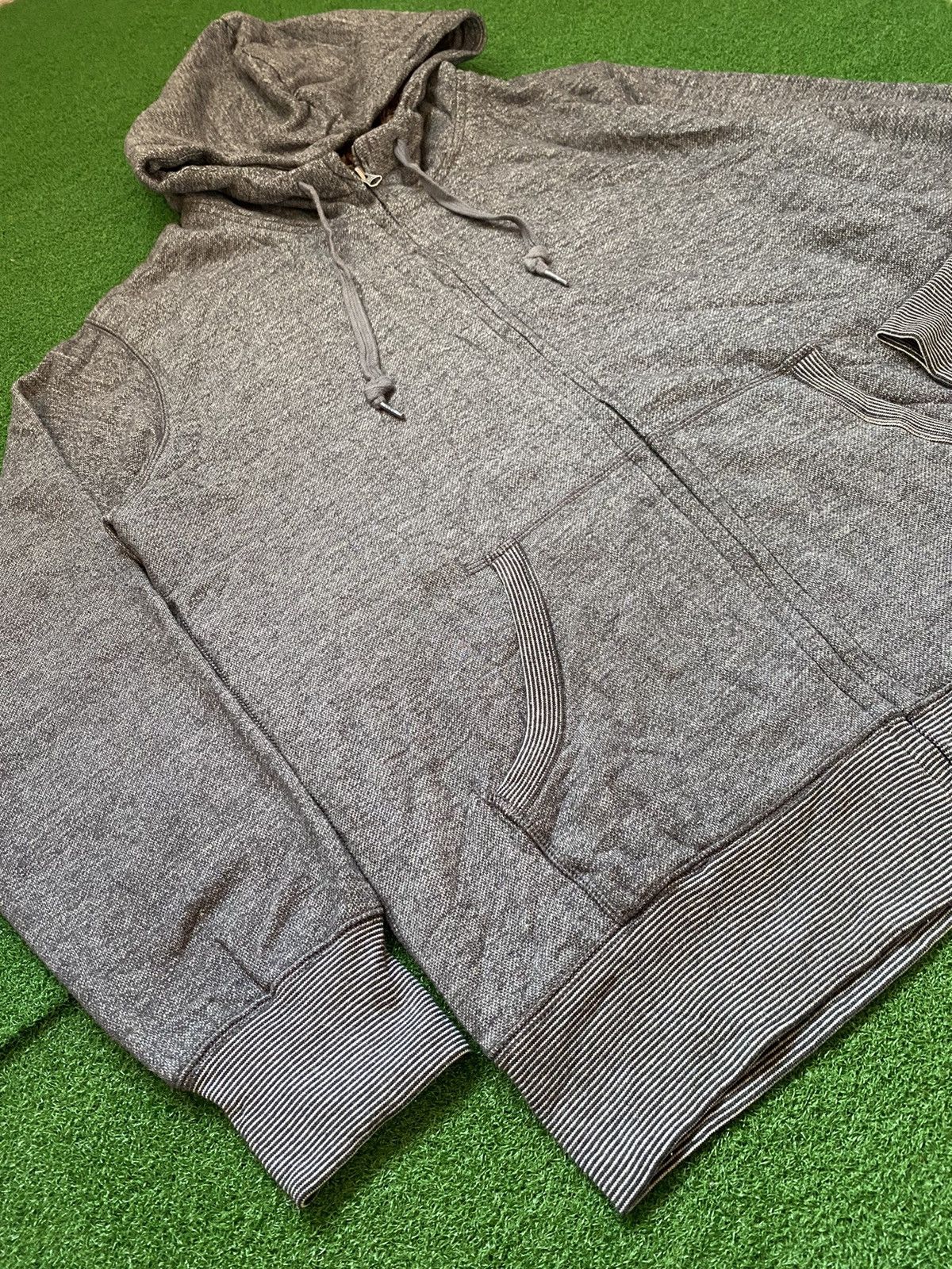 Uniqlo UNIQLO HOODIE ZIPPER Size US L / EU 52-54 / 3 - 3 Thumbnail
