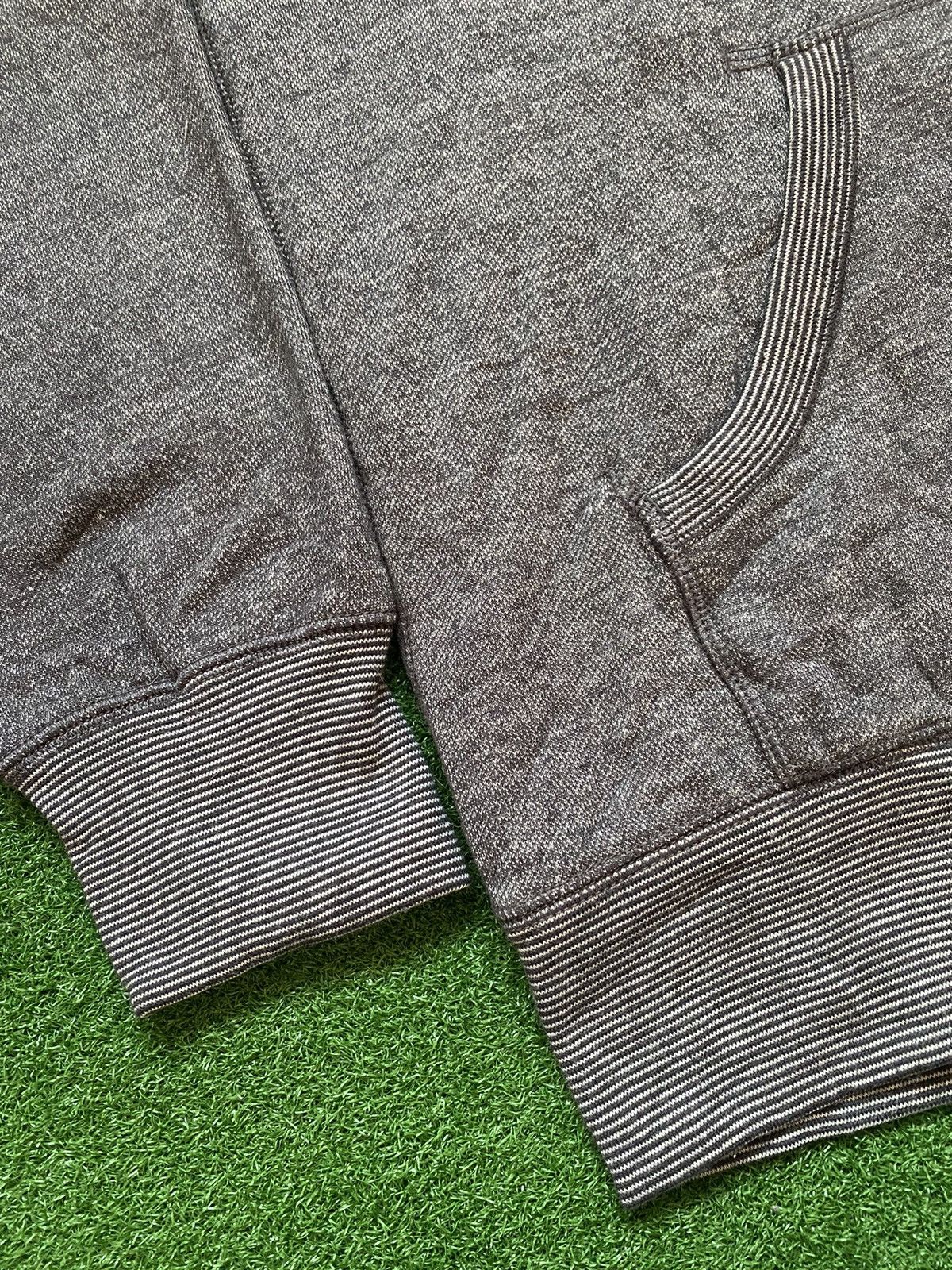 Uniqlo UNIQLO HOODIE ZIPPER Size US L / EU 52-54 / 3 - 5 Thumbnail