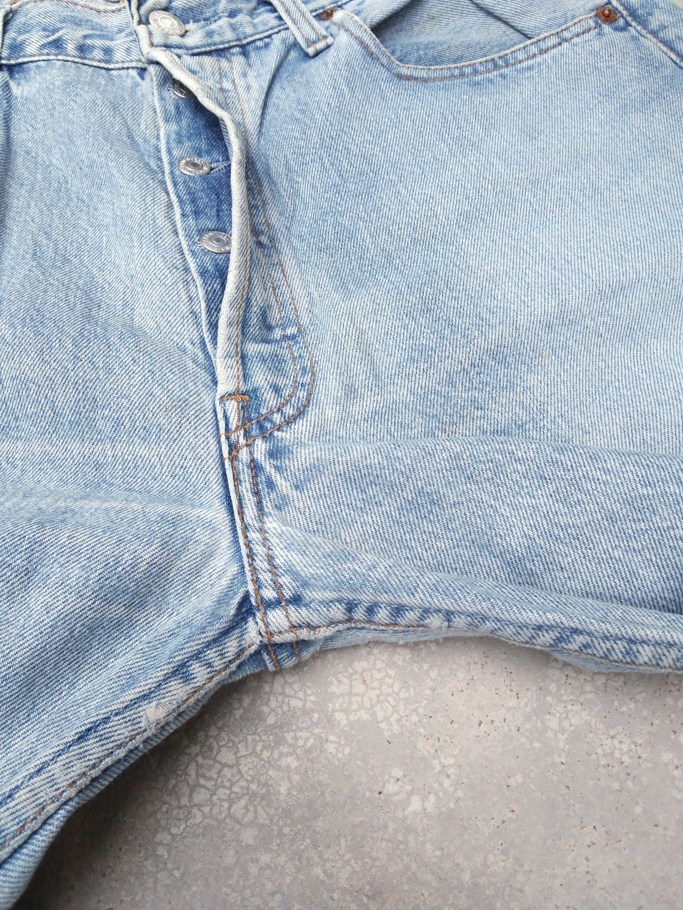 Levi's Vintage Levi's 501 Faded Blue Distressed Jeans 34x31 Size US 34 / EU 50 - 9 Thumbnail
