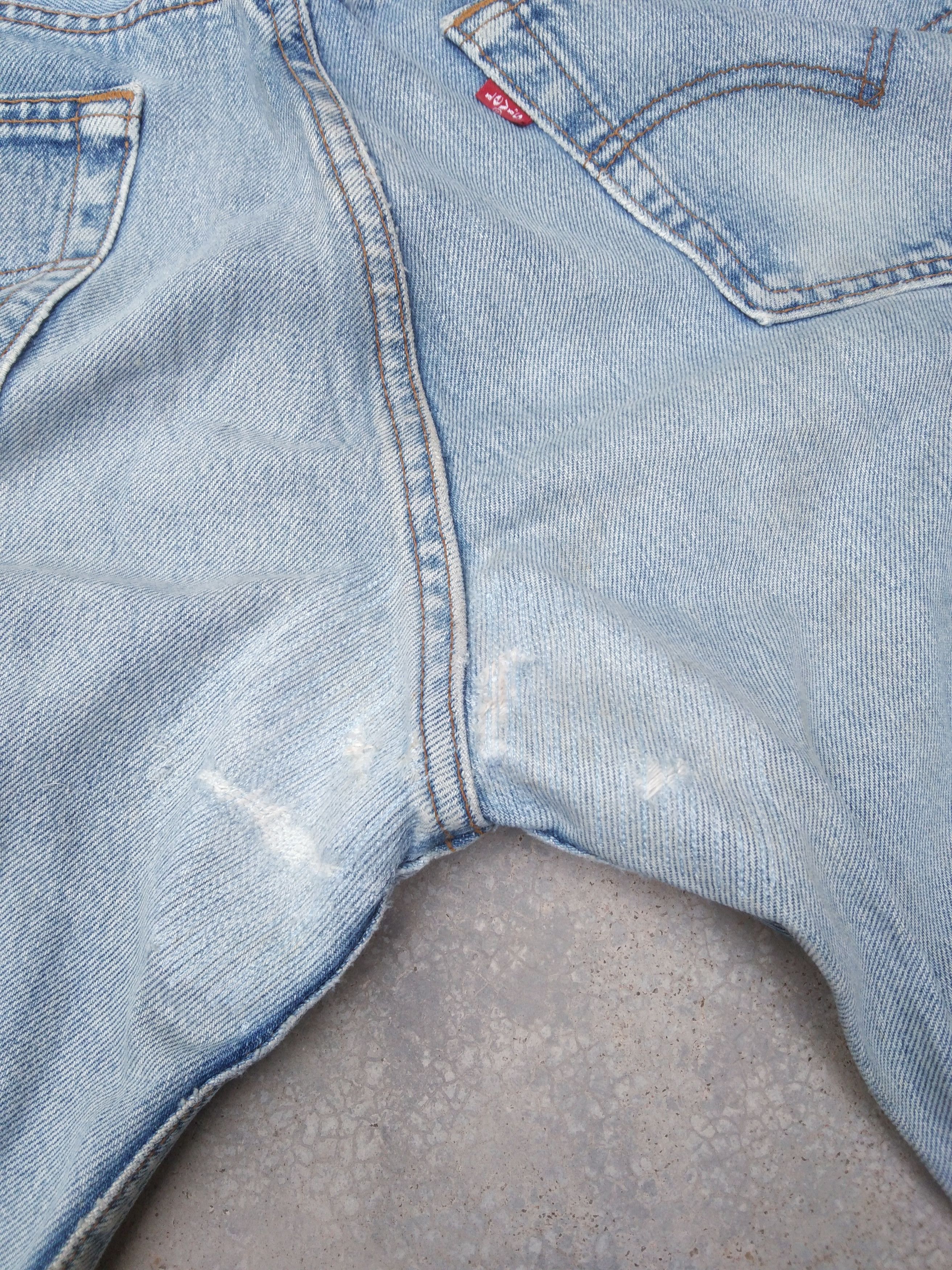 Levi's Vintage Levi's 501 Faded Blue Distressed Jeans 34x31 Size US 34 / EU 50 - 3 Thumbnail