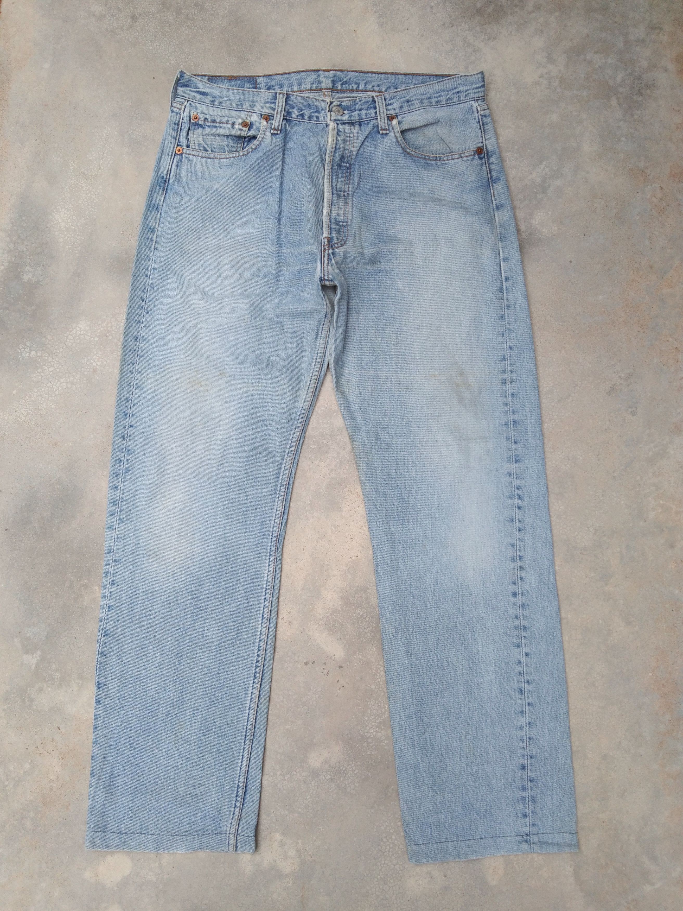 Levi's Vintage Levi's 501 Faded Blue Distressed Jeans 34x31 Size US 34 / EU 50 - 1 Thumbnail