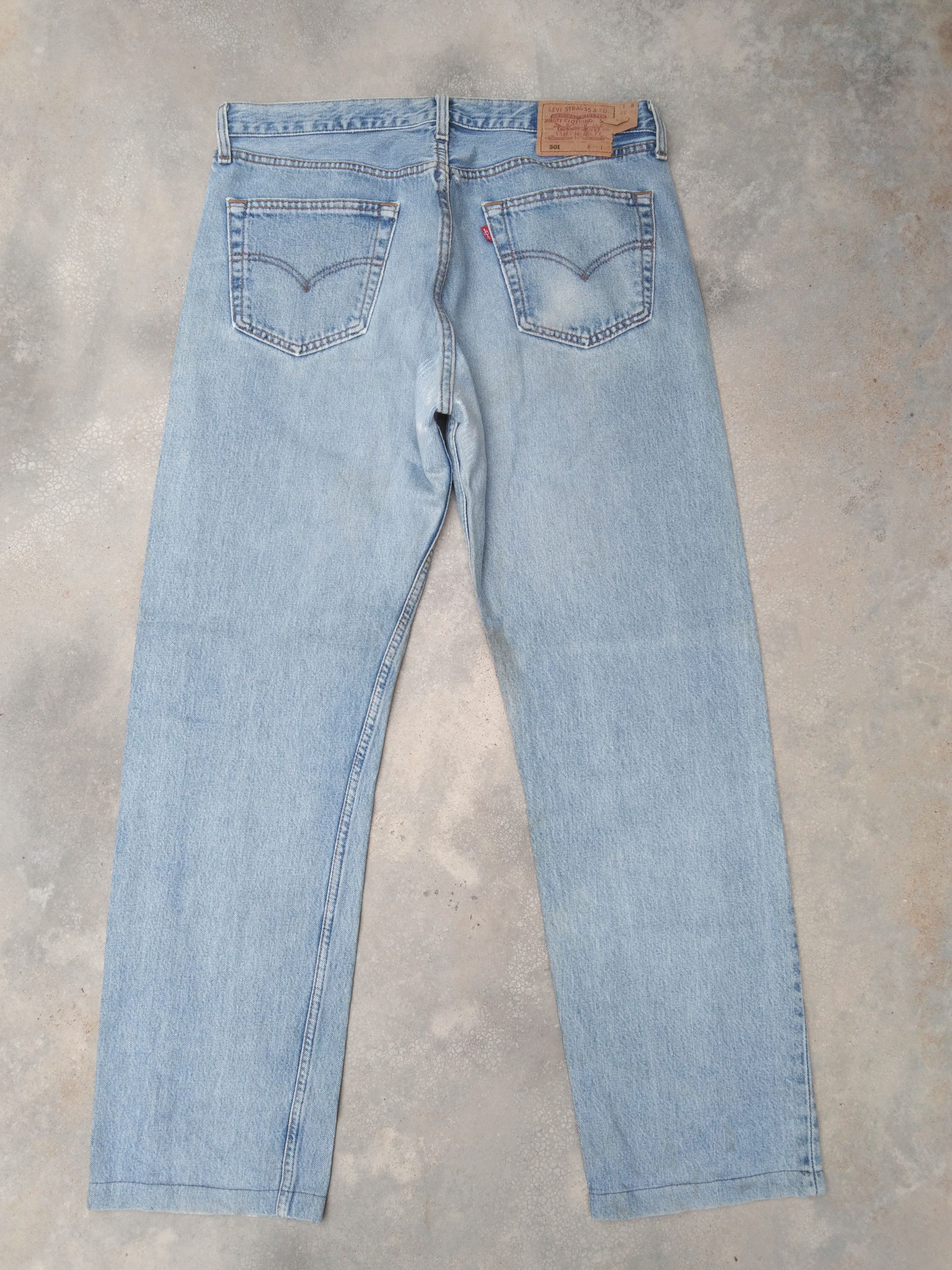 Levi's Vintage Levi's 501 Faded Blue Distressed Jeans 34x31 Size US 34 / EU 50 - 2 Thumbnail