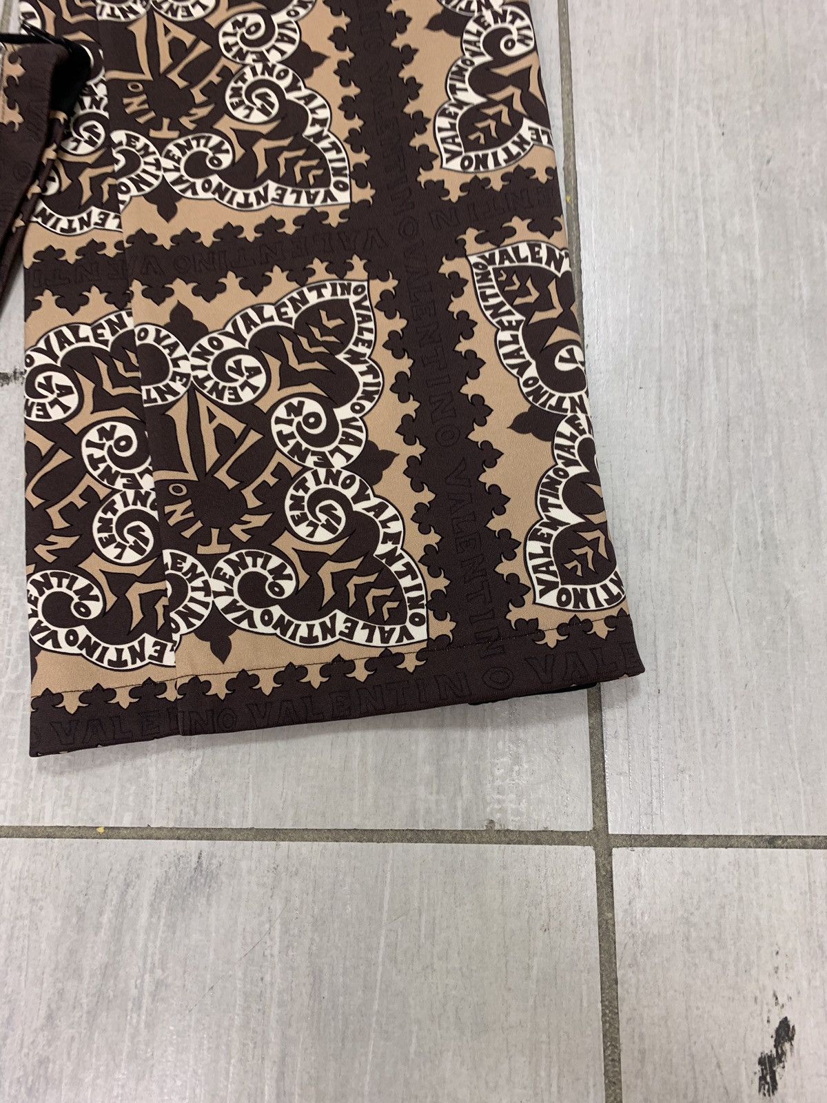 Valentino Zip Hem in Brown Multi Logo All Over Size US 34 / EU 50 - 7 Thumbnail