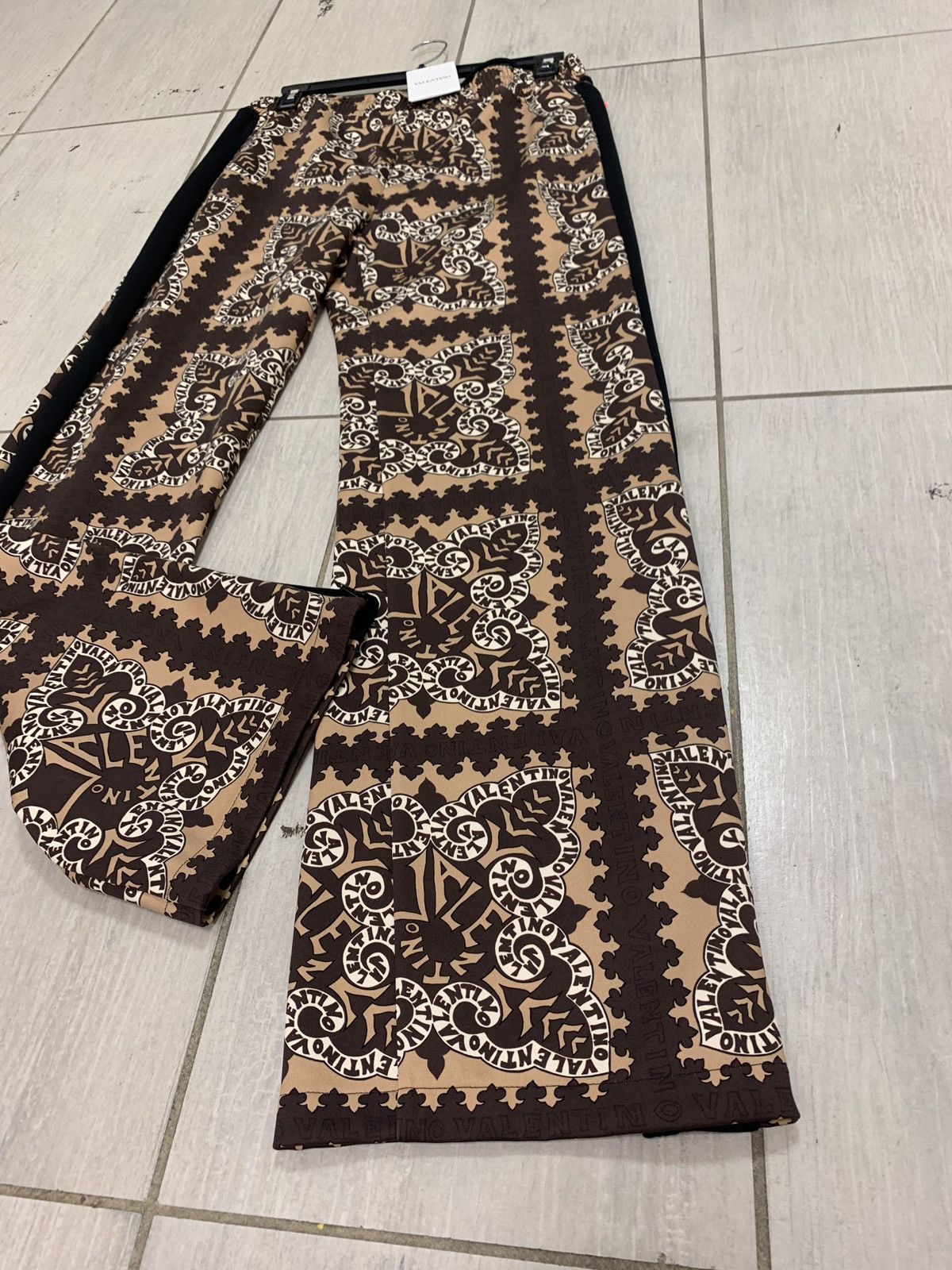 Valentino Zip Hem in Brown Multi Logo All Over Size US 34 / EU 50 - 4 Thumbnail