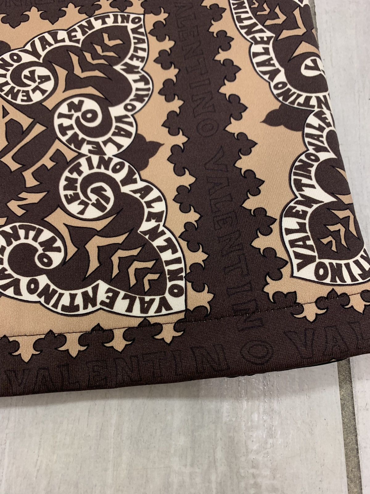Valentino Zip Hem in Brown Multi Logo All Over Size US 34 / EU 50 - 6 Thumbnail