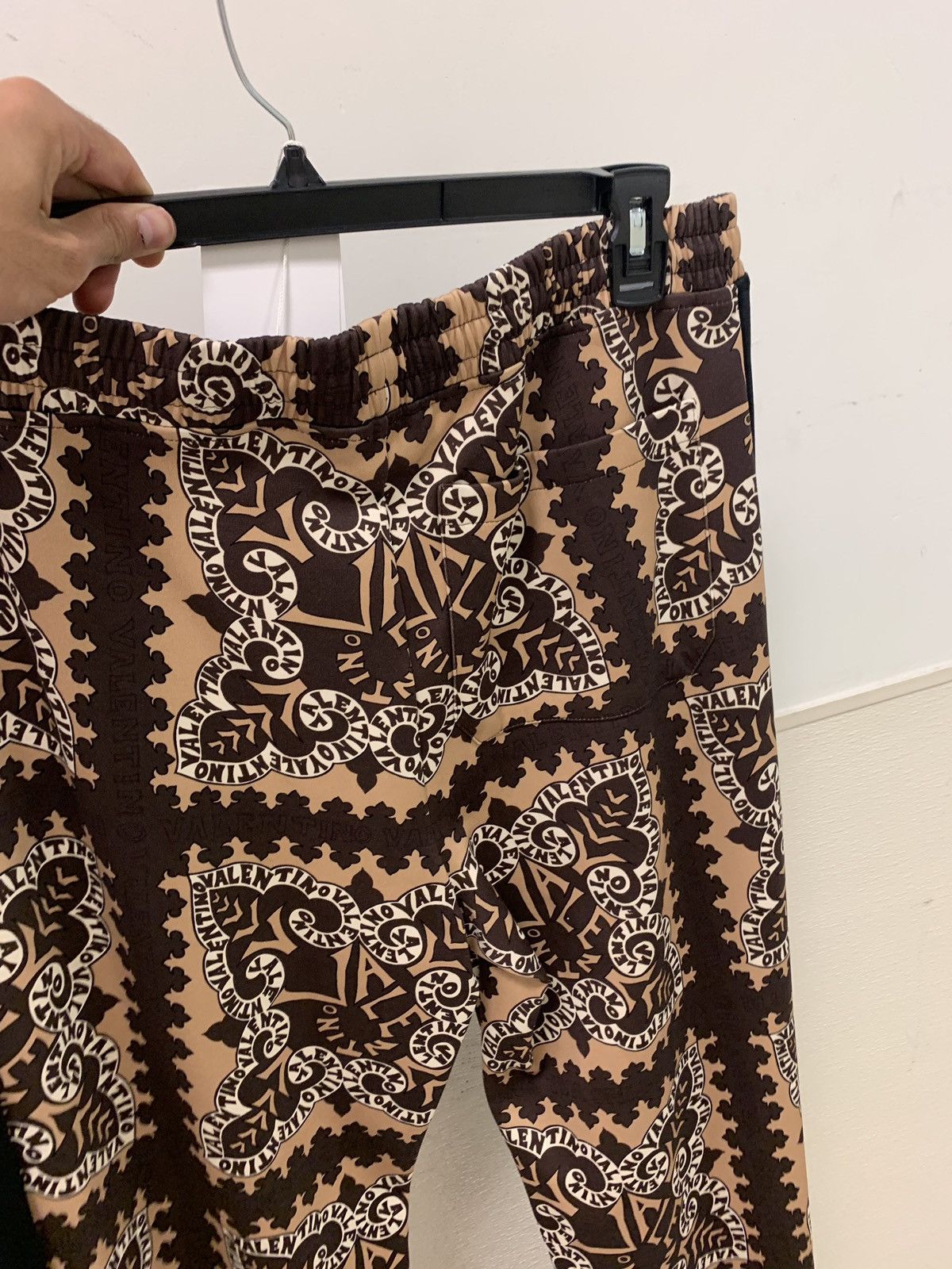 Valentino Zip Hem in Brown Multi Logo All Over Size US 34 / EU 50 - 13 Thumbnail