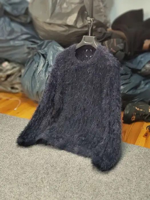 Japanese Brand Vintage 90's Japanese Dark Mohair Style Fuzzy Sweater Hype Size US S / EU 44-46 / 1 - 10 Thumbnail