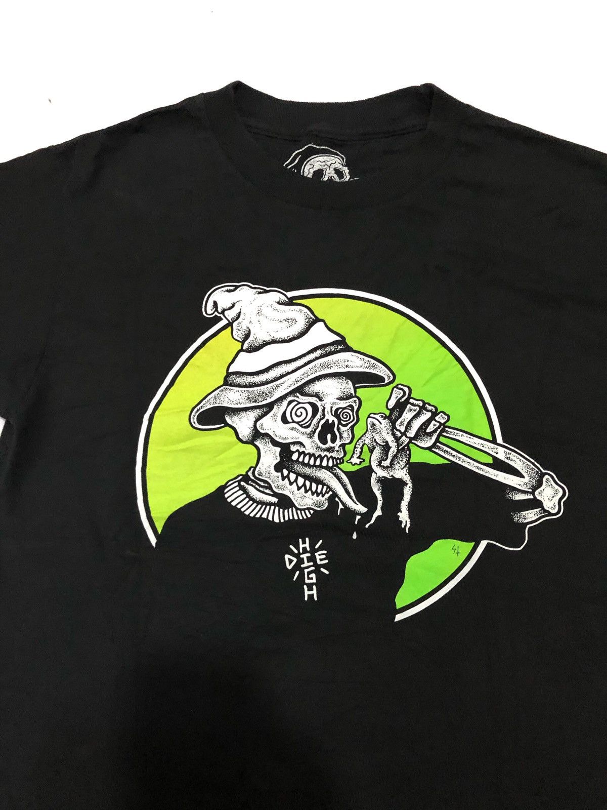 Japanese Brand Cool little "Die High" t-shirt by Sketchy Tank, Size US S / EU 44-46 / 1 - 2 Thumbnail