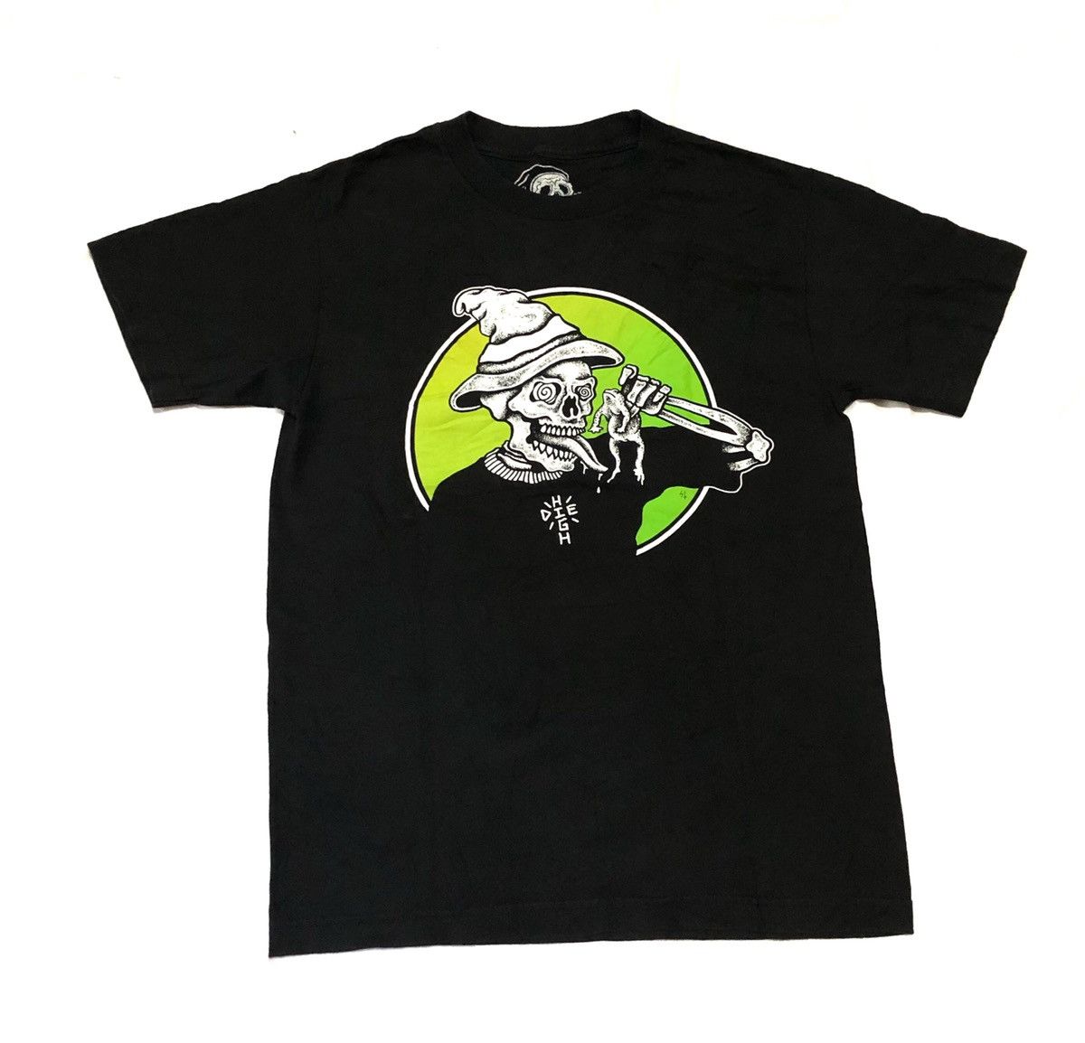 Japanese Brand Cool little "Die High" t-shirt by Sketchy Tank, Size US S / EU 44-46 / 1 - 1 Thumbnail