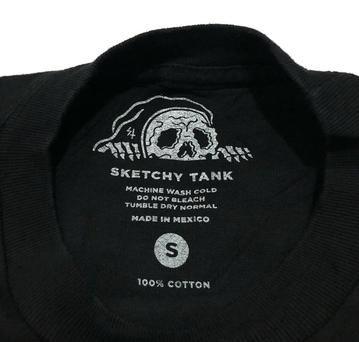 Japanese Brand Cool little "Die High" t-shirt by Sketchy Tank, Size US S / EU 44-46 / 1 - 3 Thumbnail