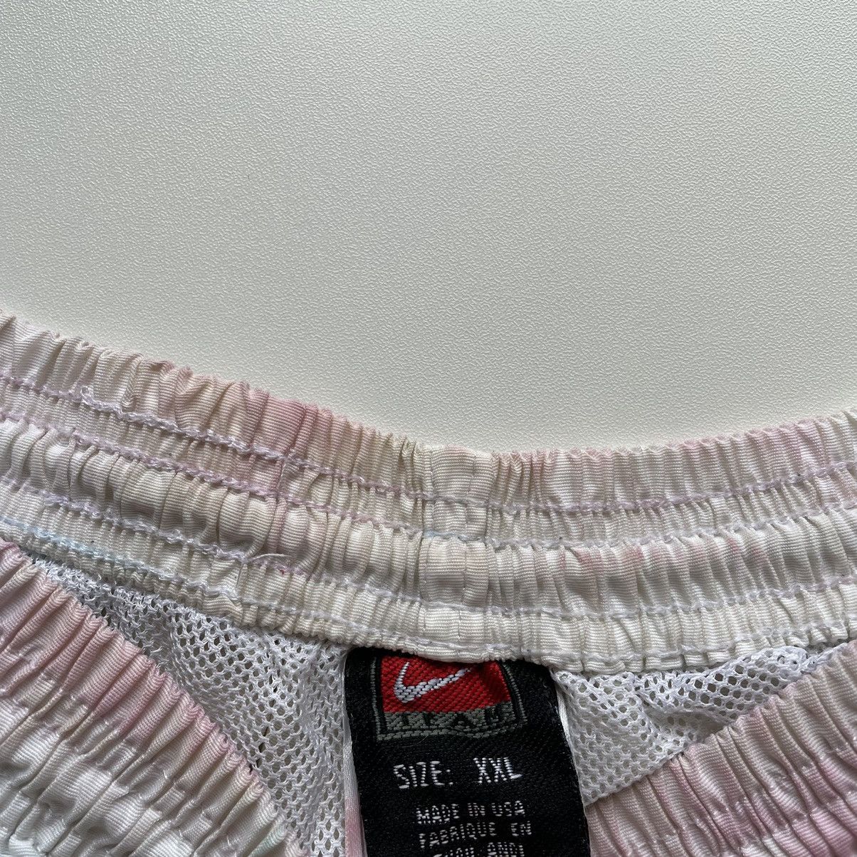 Nike × Vintage Vintage 90s Nike shorts tie dye medium fit Size US 30 / EU 46 - 6 Thumbnail