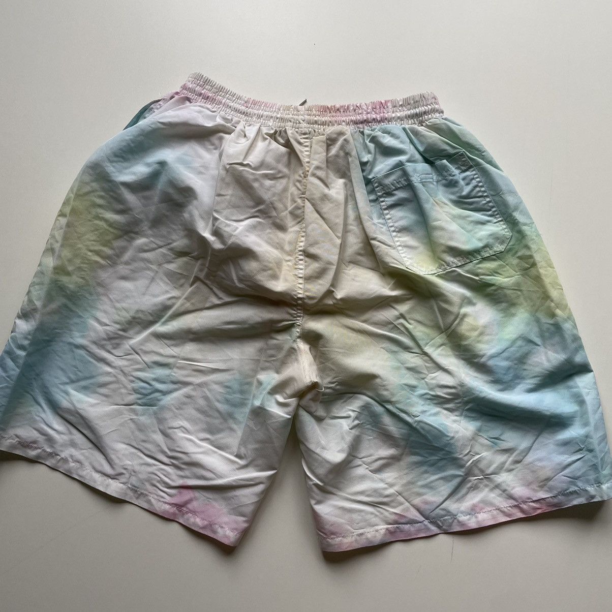 Nike × Vintage Vintage 90s Nike shorts tie dye medium fit Size US 30 / EU 46 - 2 Thumbnail