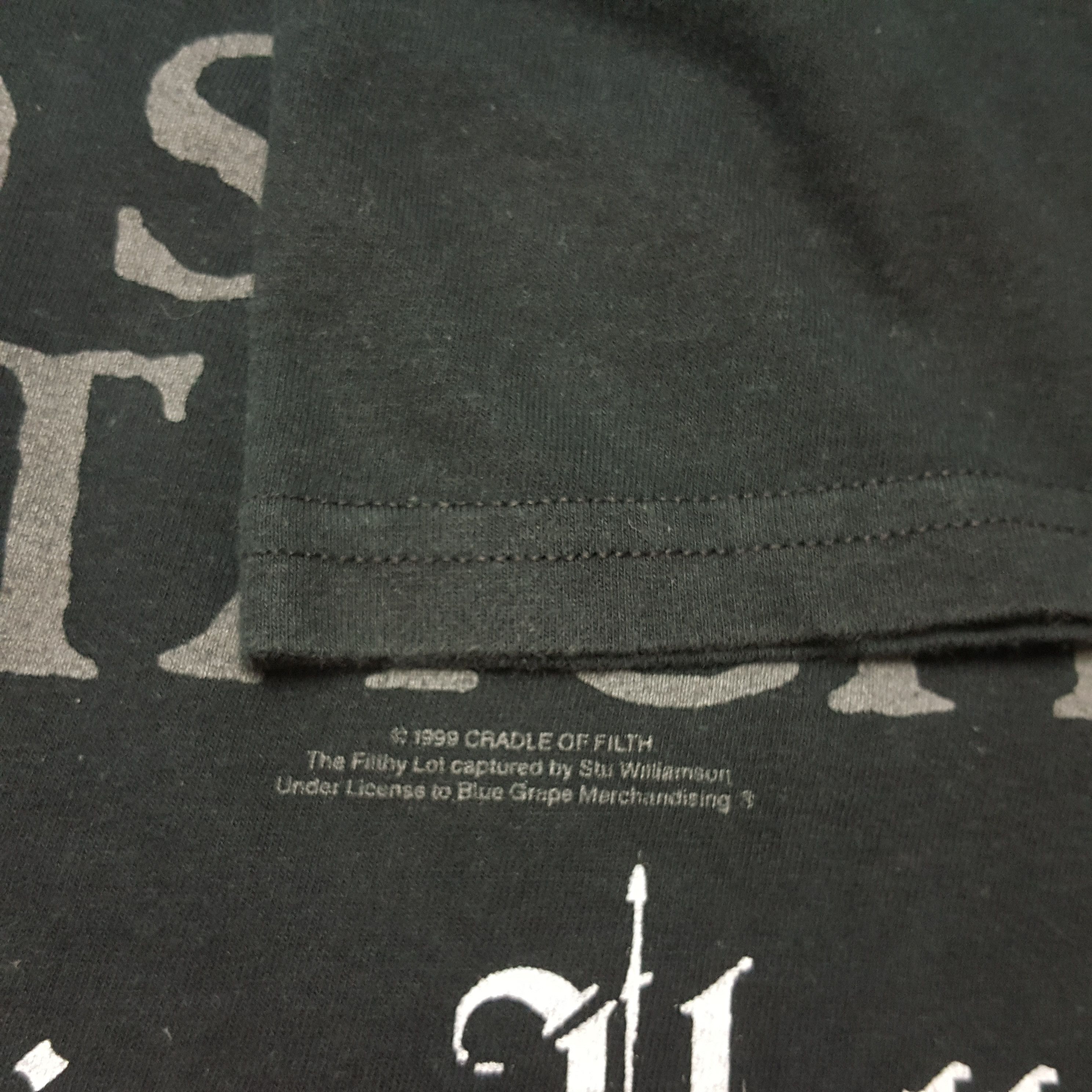Band Tees × Vintage Vintage CRADLE OF FILTH English Extreme Metal Band T-Shirt Size US L / EU 52-54 / 3 - 7 Thumbnail