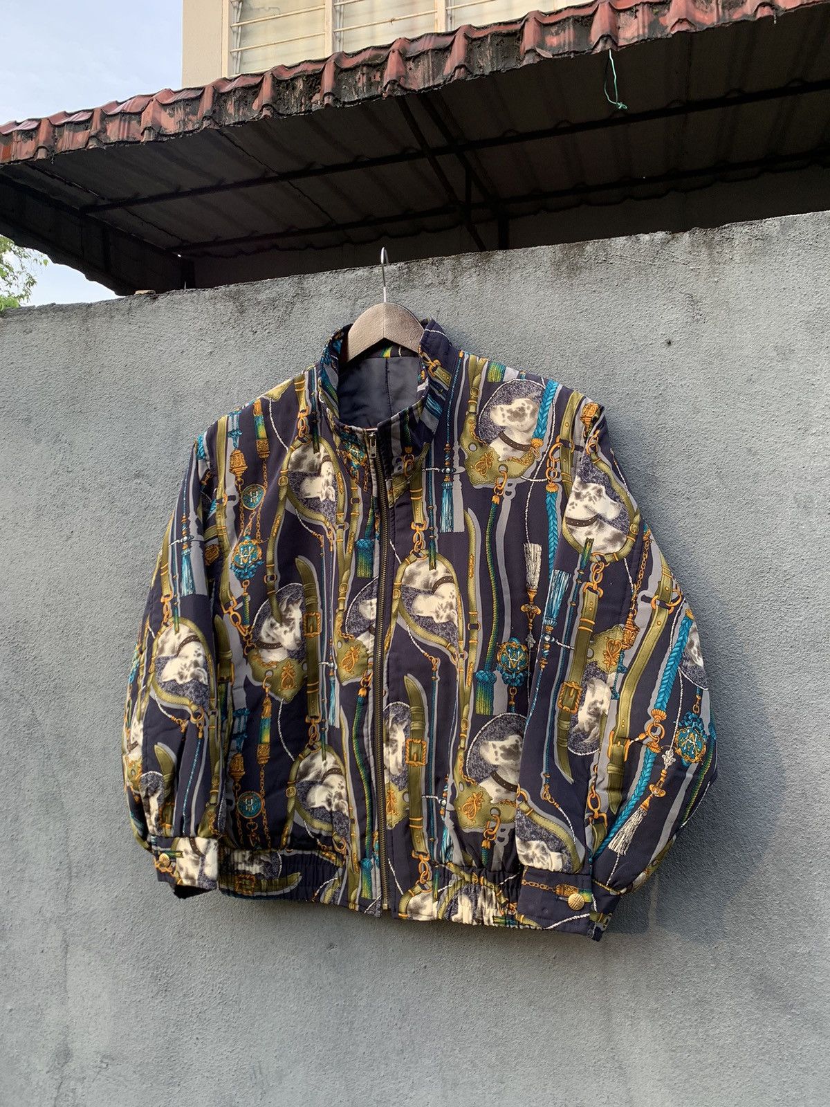Japanese Brand Vintage Graphic Tees Bomber Jacket (Woman) Size US S / EU 44-46 / 1 - 1 Thumbnail